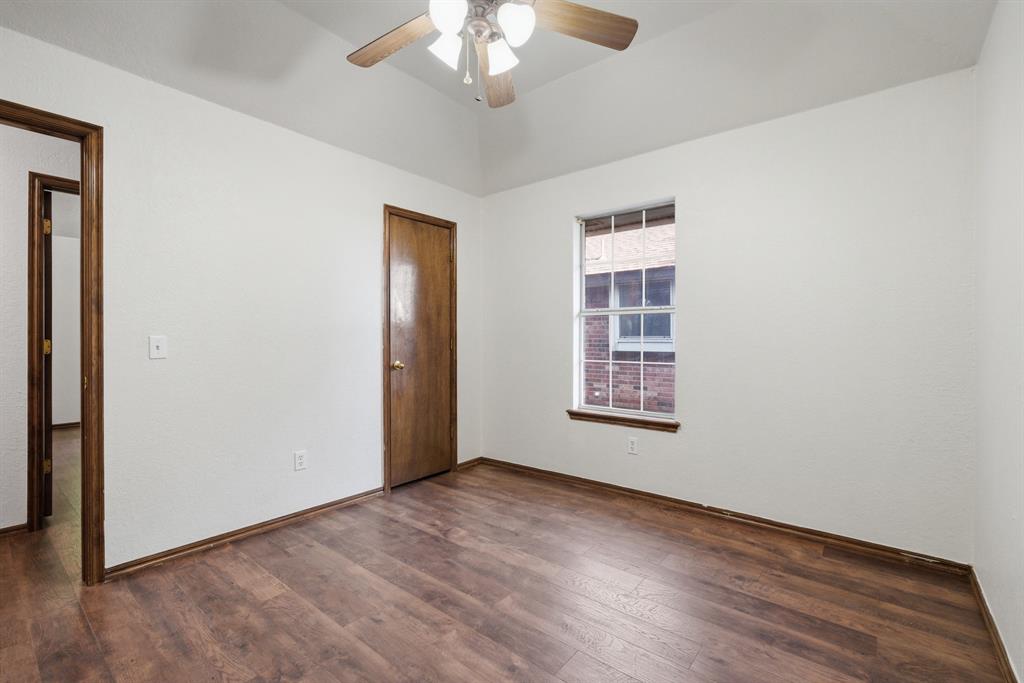 500 Gyrfalcon Drive
