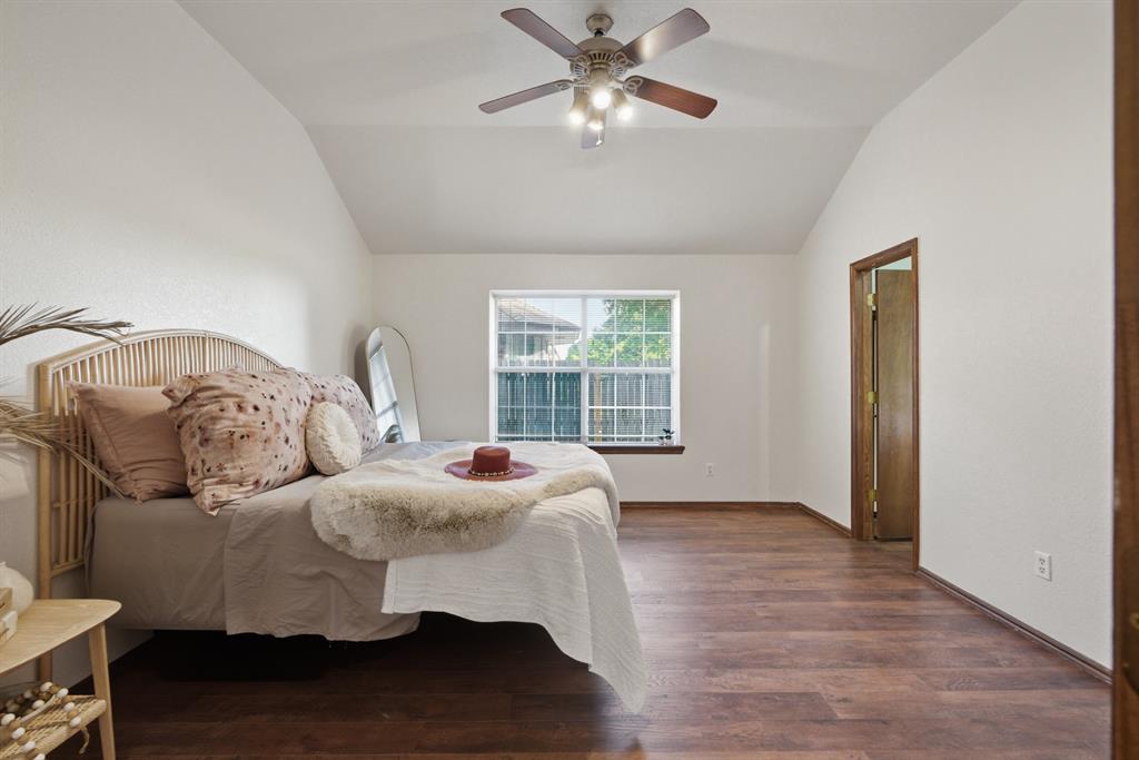 500 Gyrfalcon Drive
