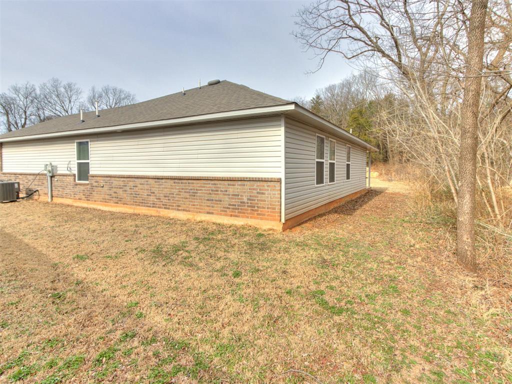 823 Highgarden Circle