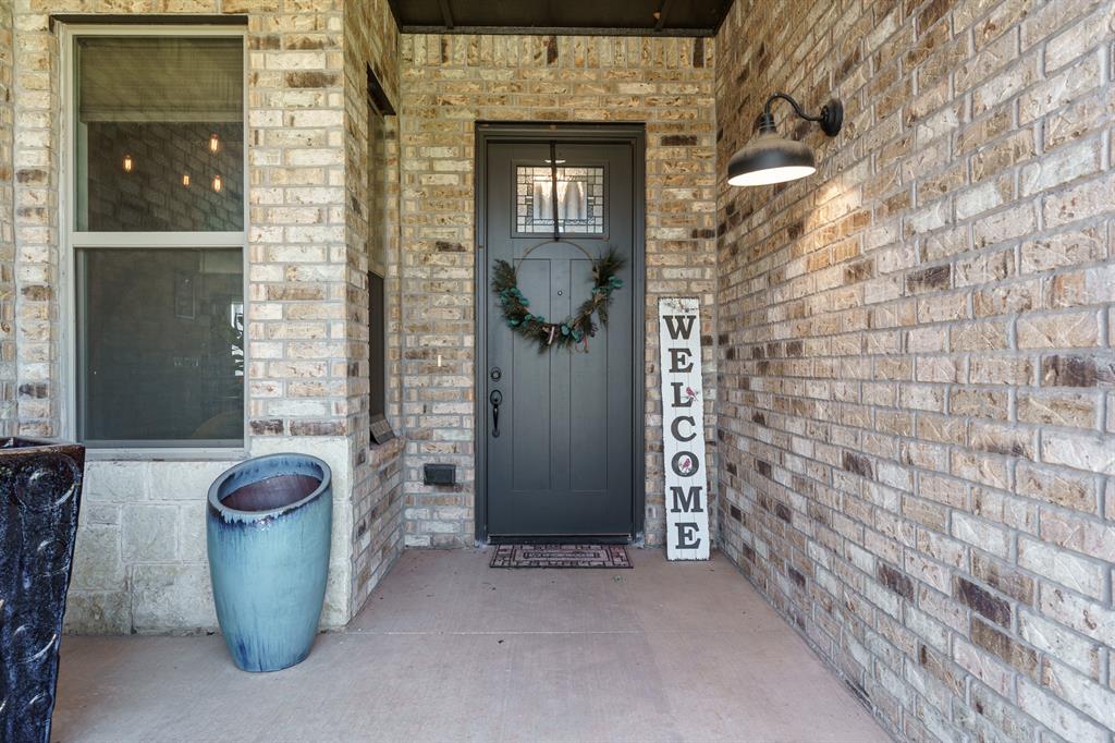 812 Fox Hollow Street