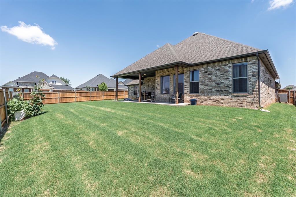 812 Fox Hollow Street