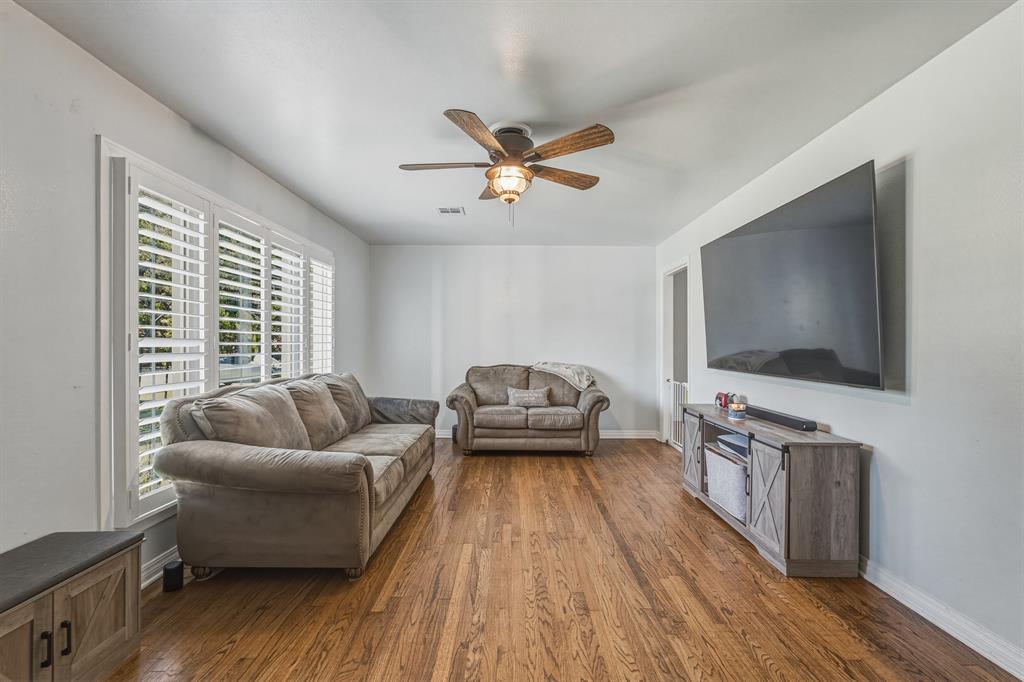 1226 Camden Way