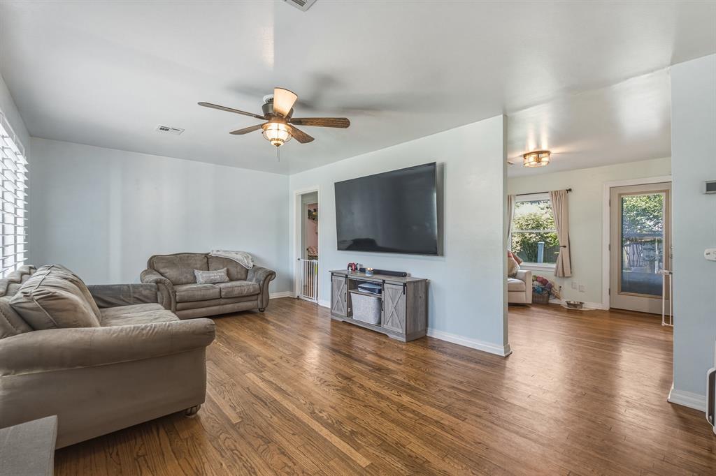 1226 Camden Way