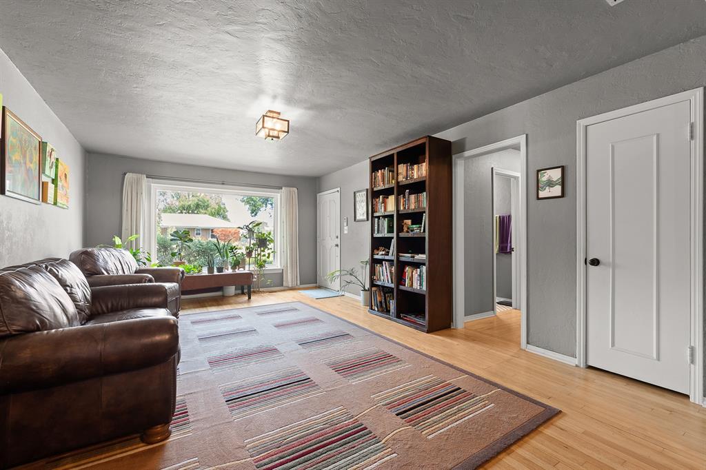 1212 Ann Arbor Drive