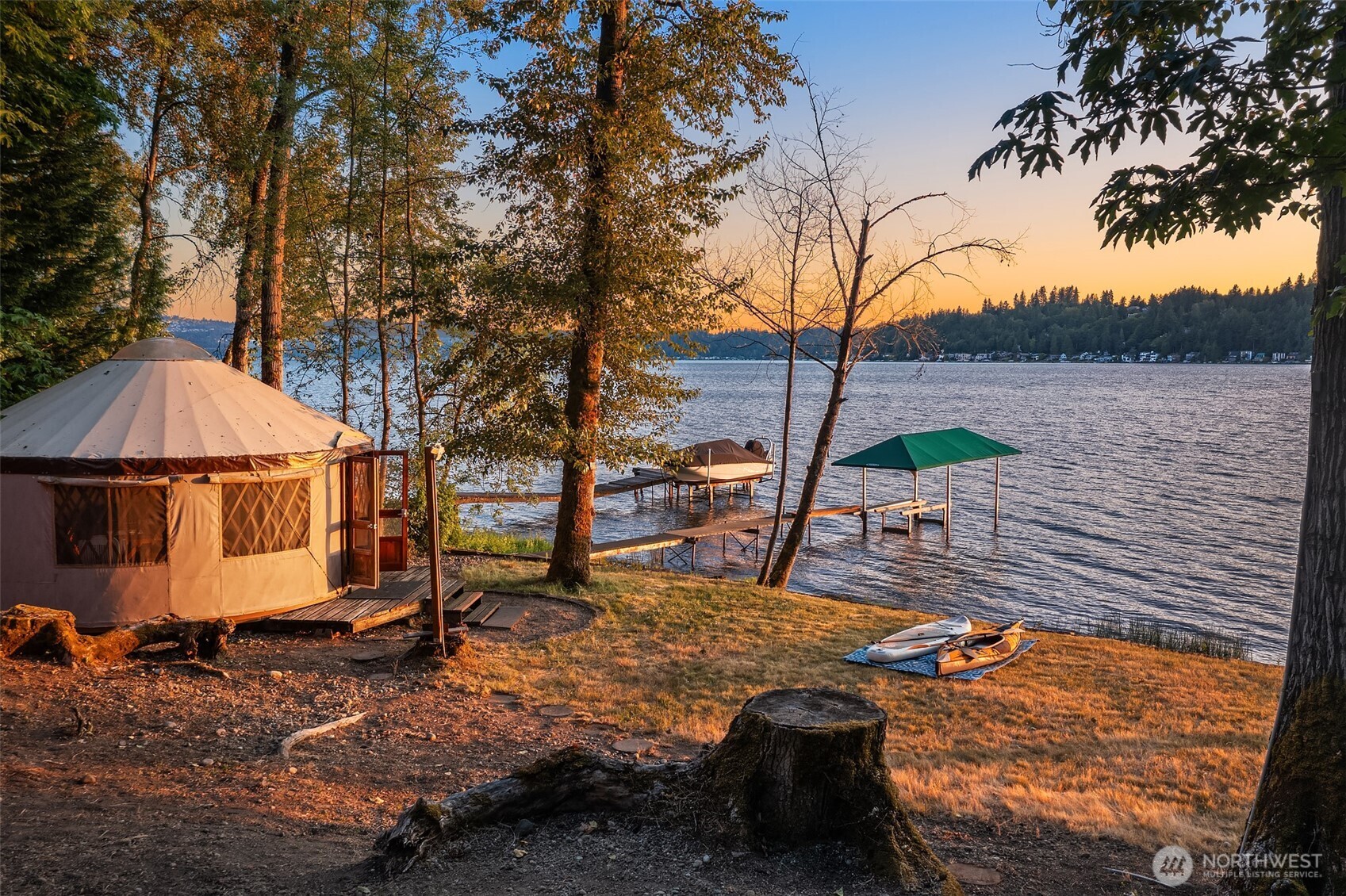 23 YURT E Lake Sammamish Parkway NE