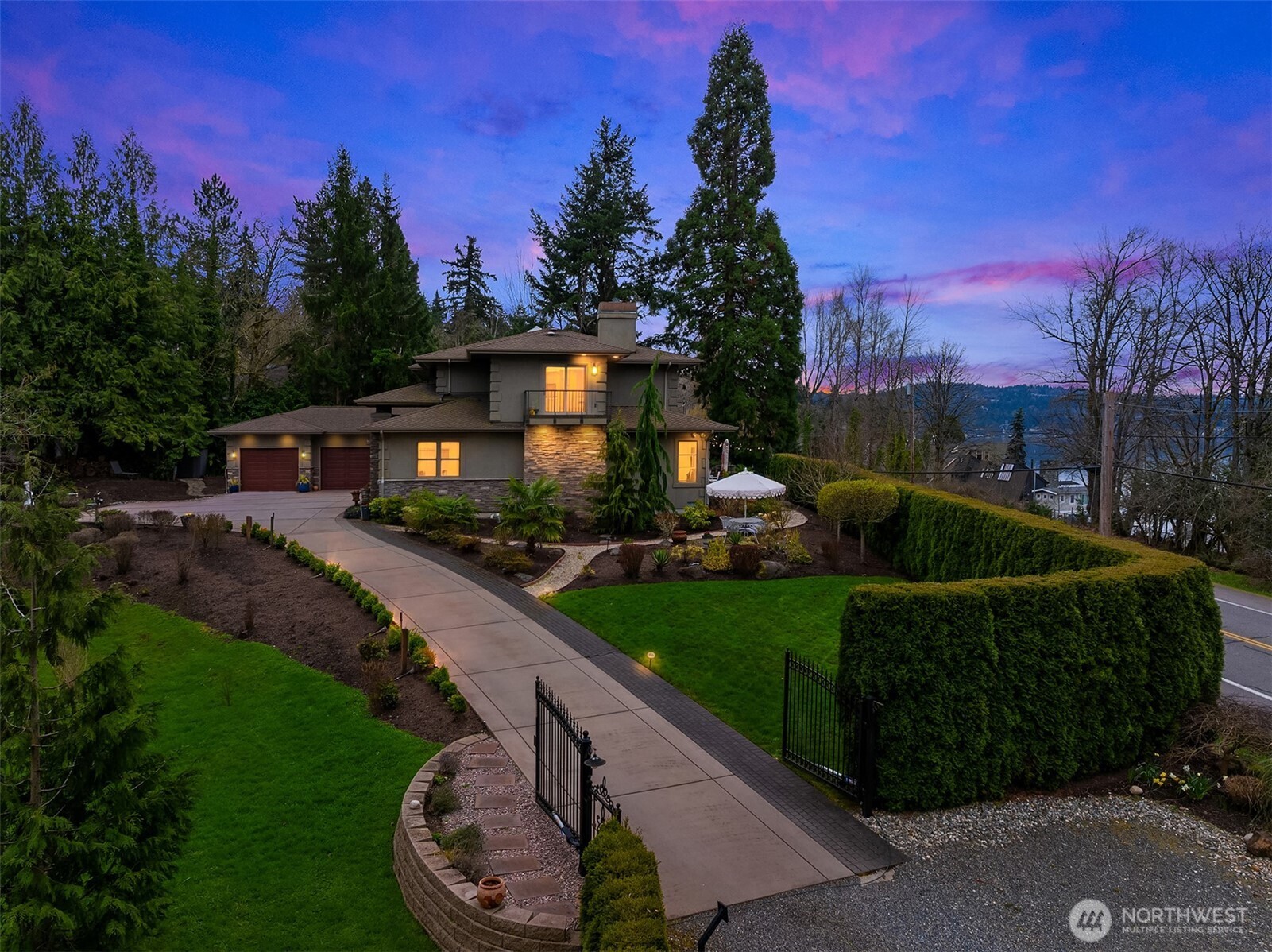1018 E Lake Sammamish Parkway SE