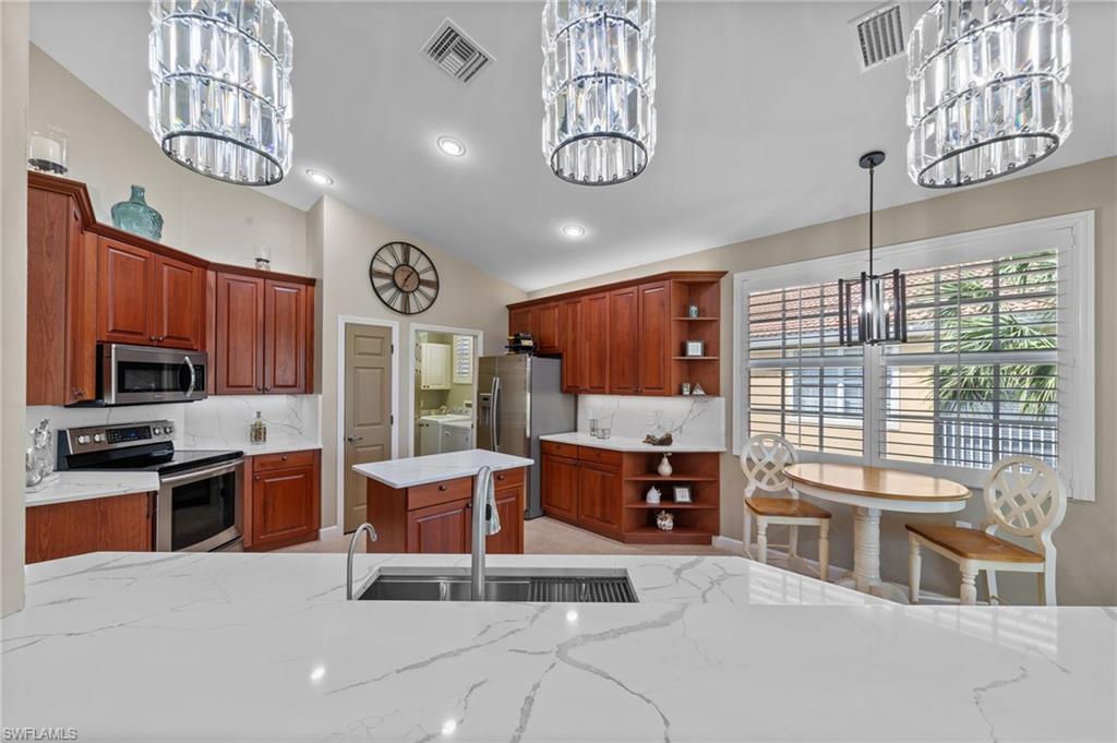 20231 Burnside PL 402