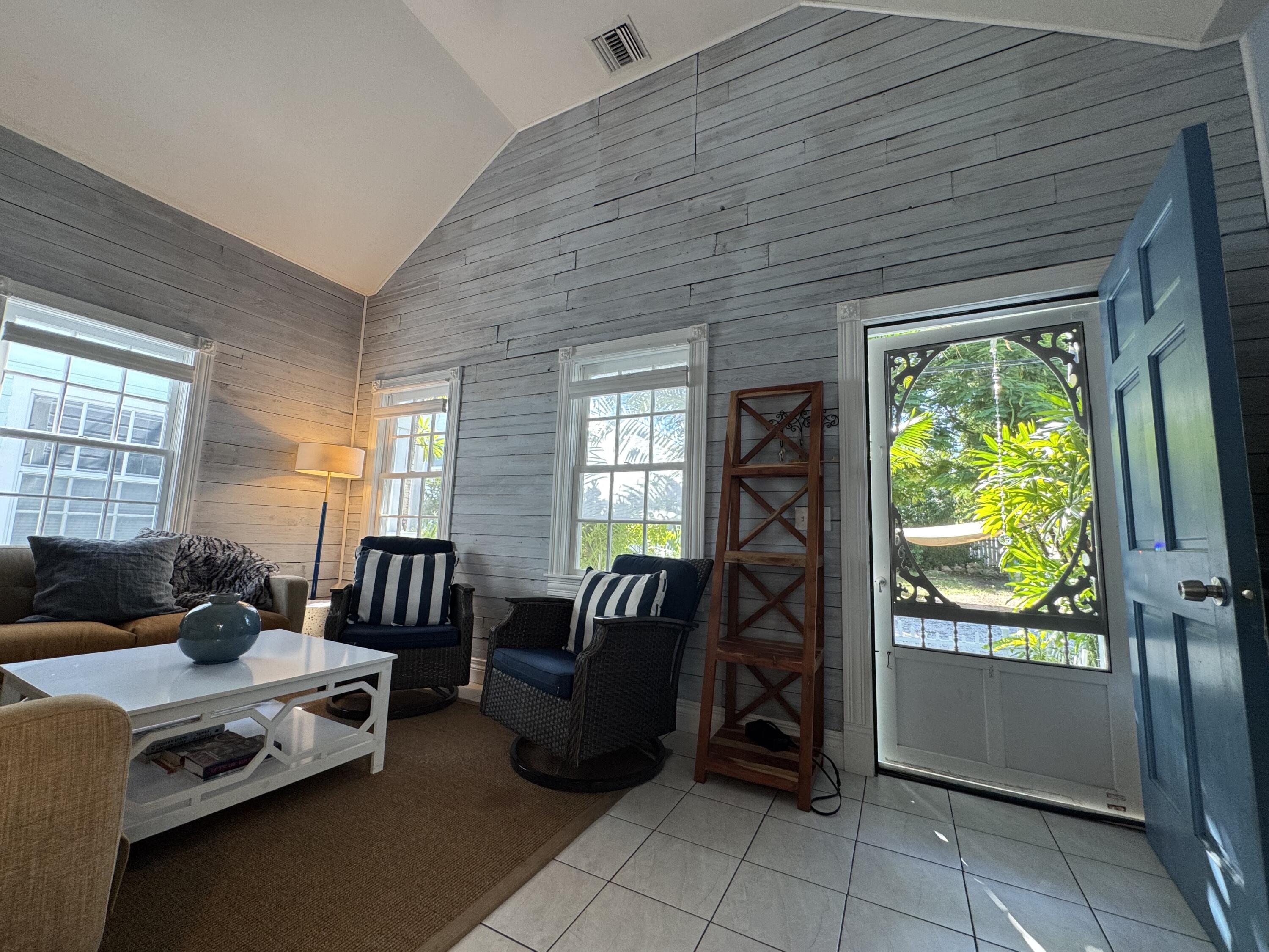 711 Galveston Lane