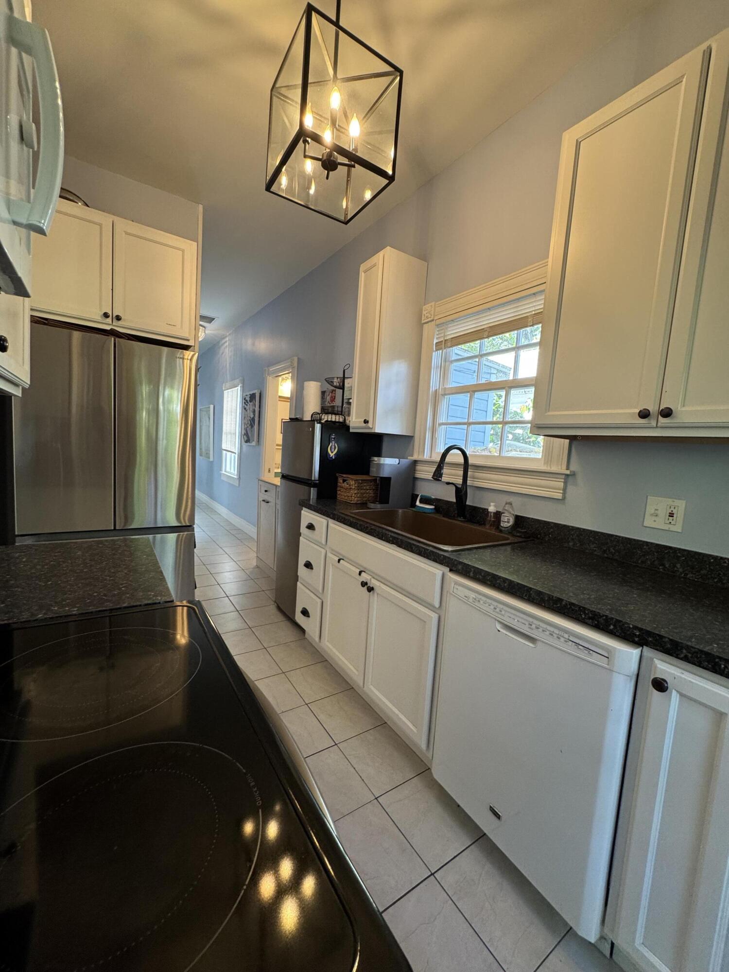 711 Galveston Lane
