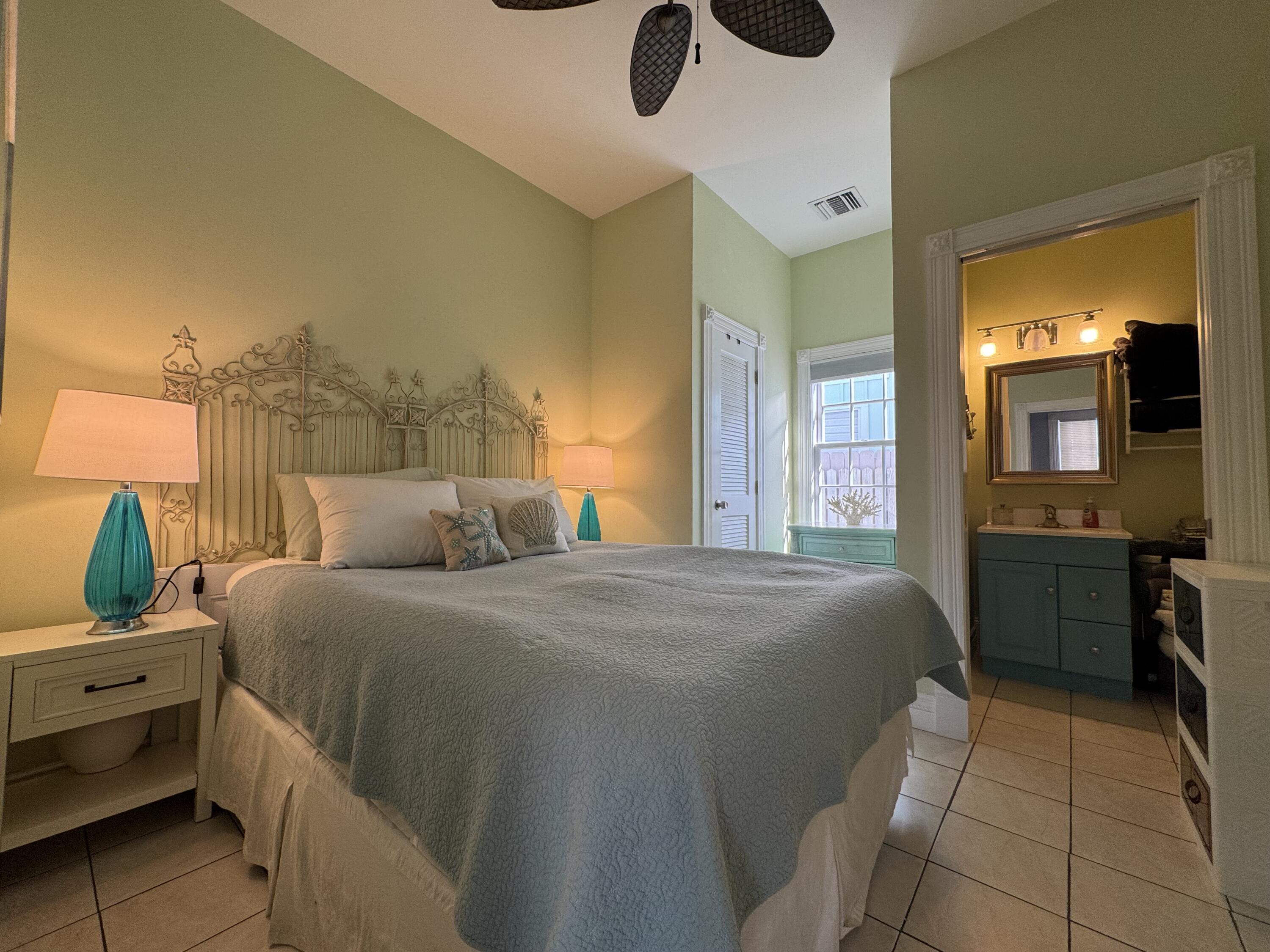 711 Galveston Lane