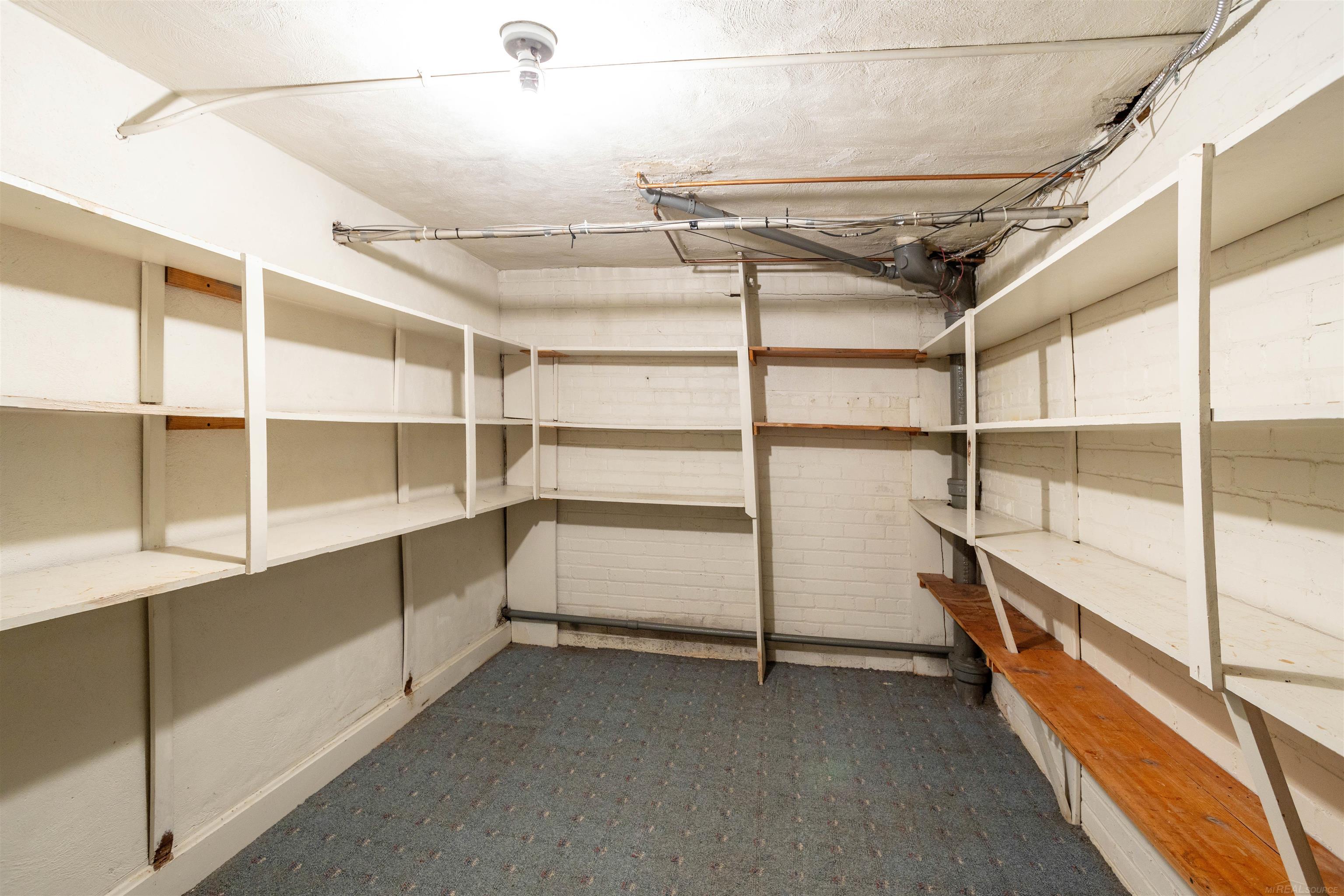 1264 Three Mile Drive