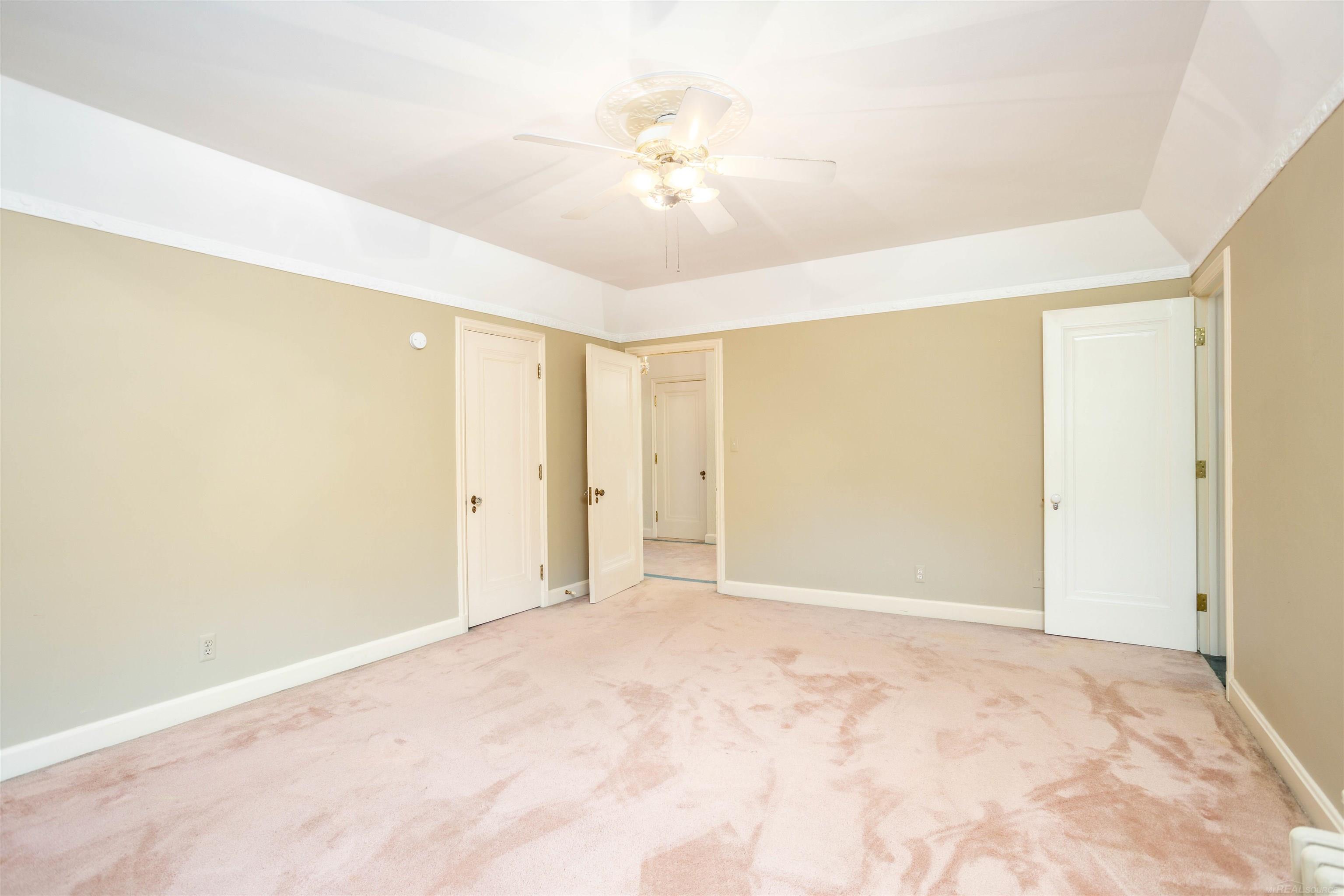 1264 Three Mile Drive