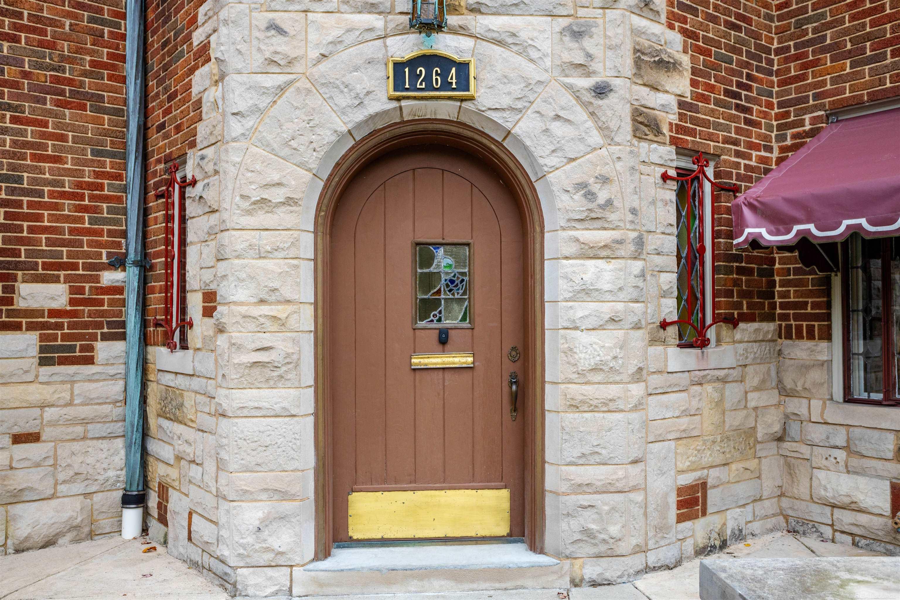 1264 Three Mile Drive