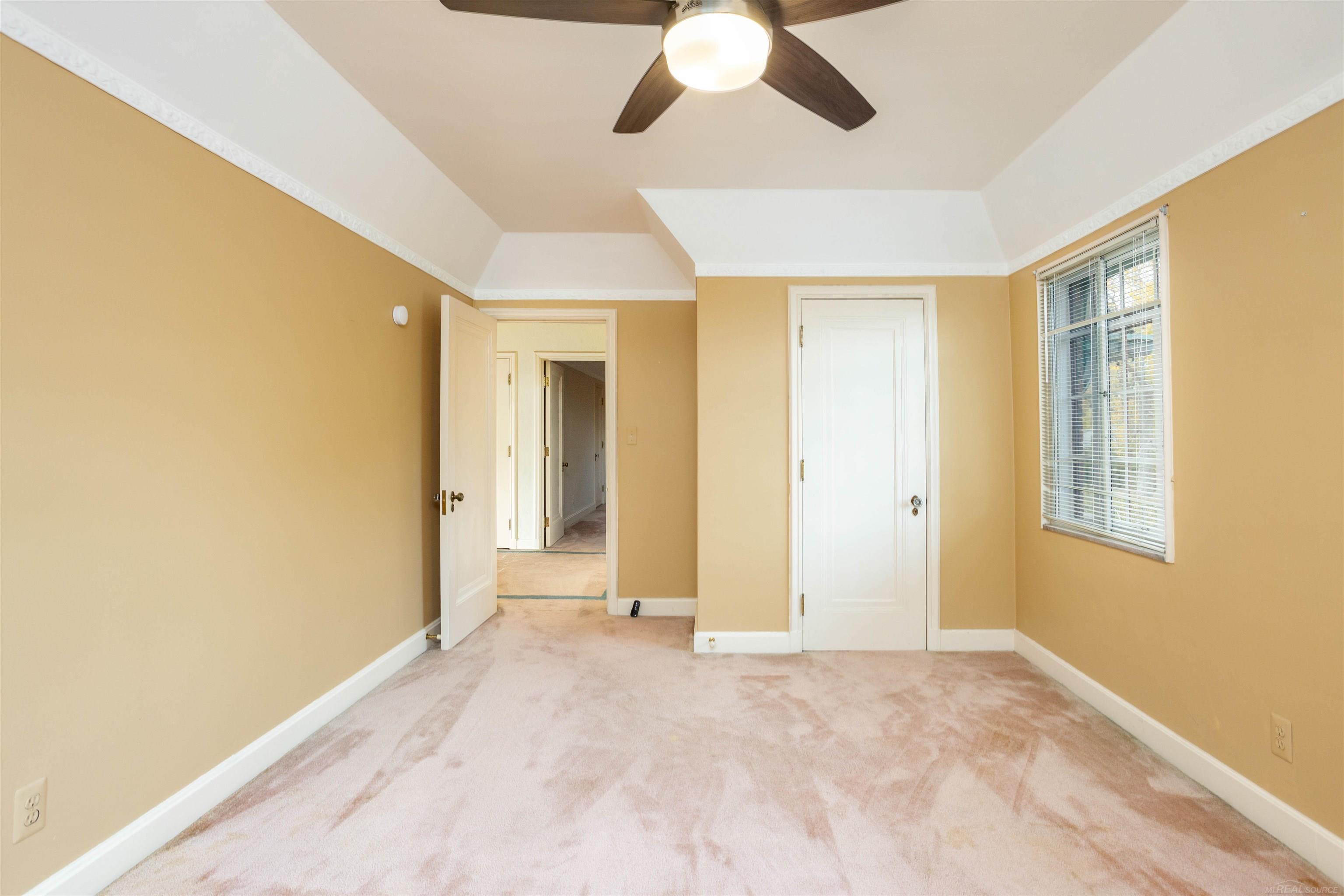 1264 Three Mile Drive