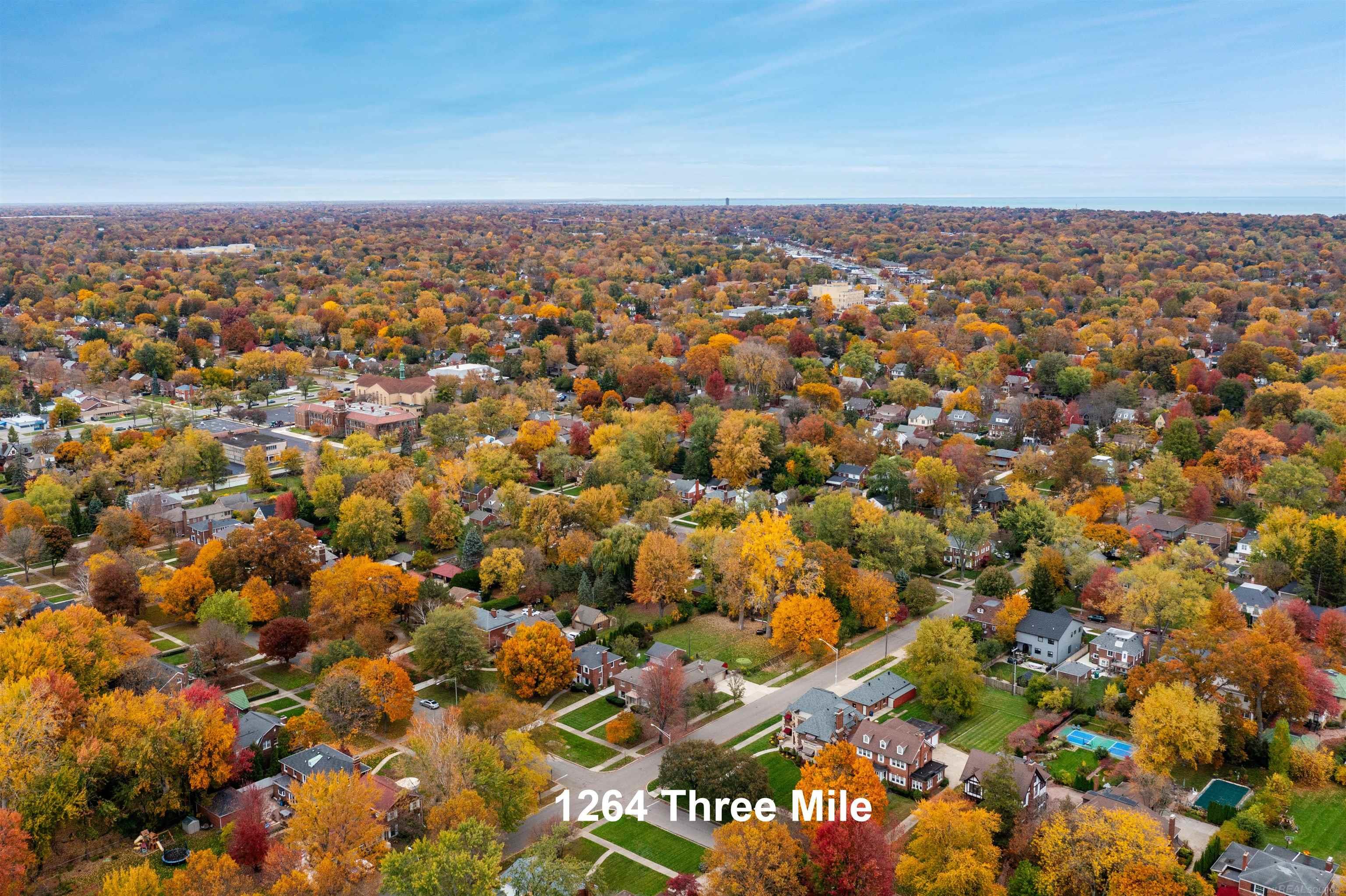 1264 Three Mile Drive