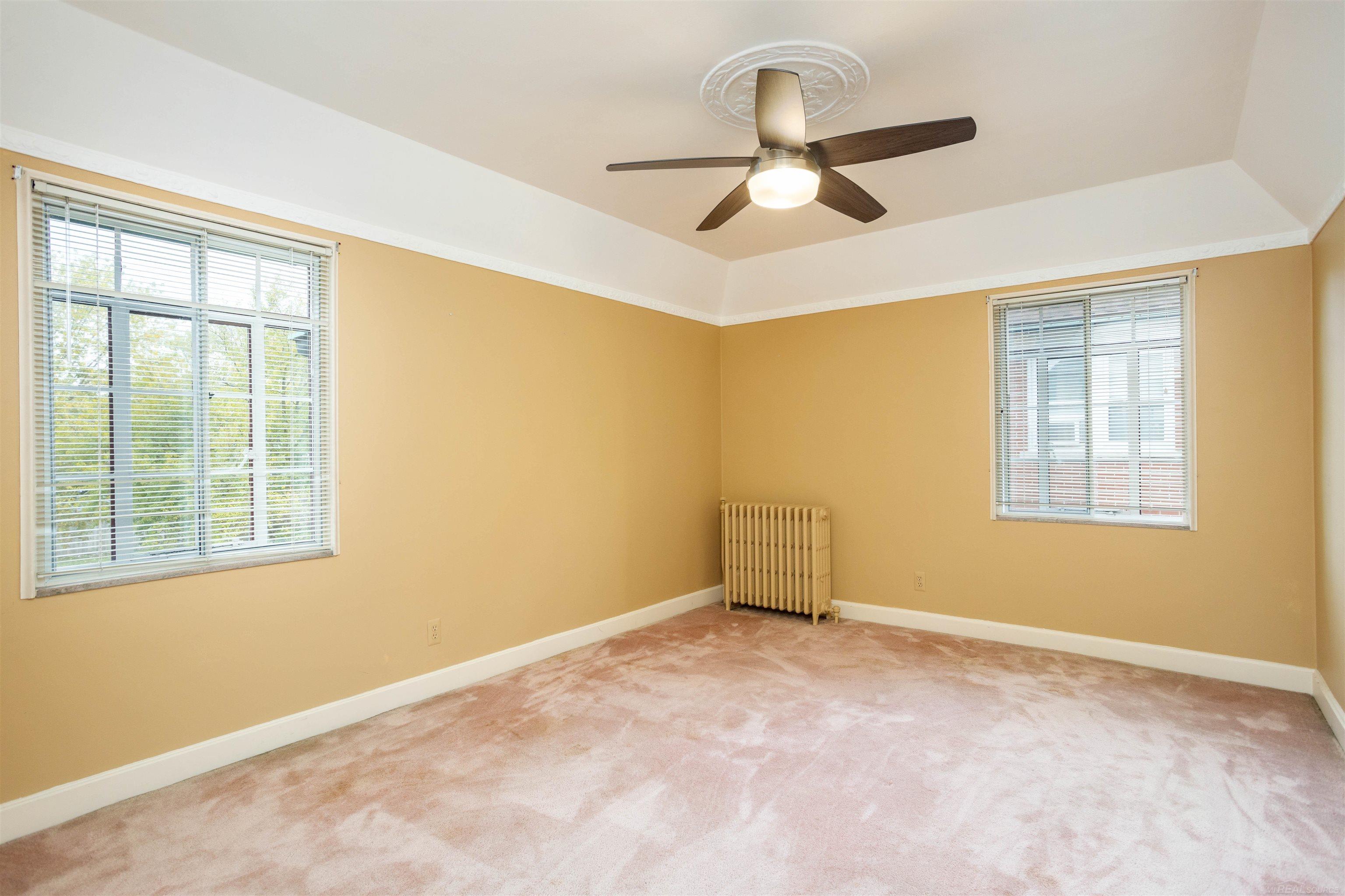 1264 Three Mile Drive