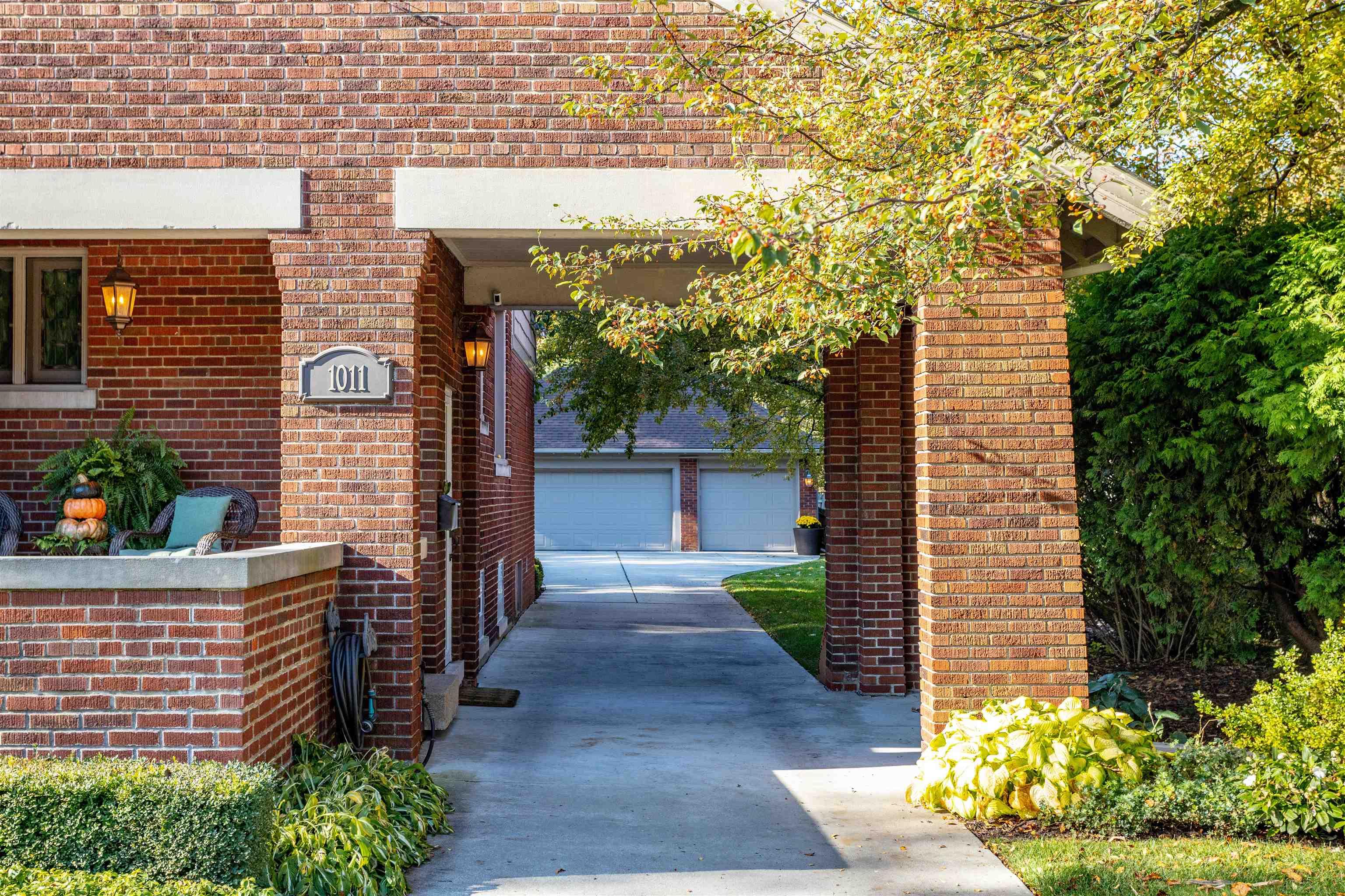 1011 Kensington Road