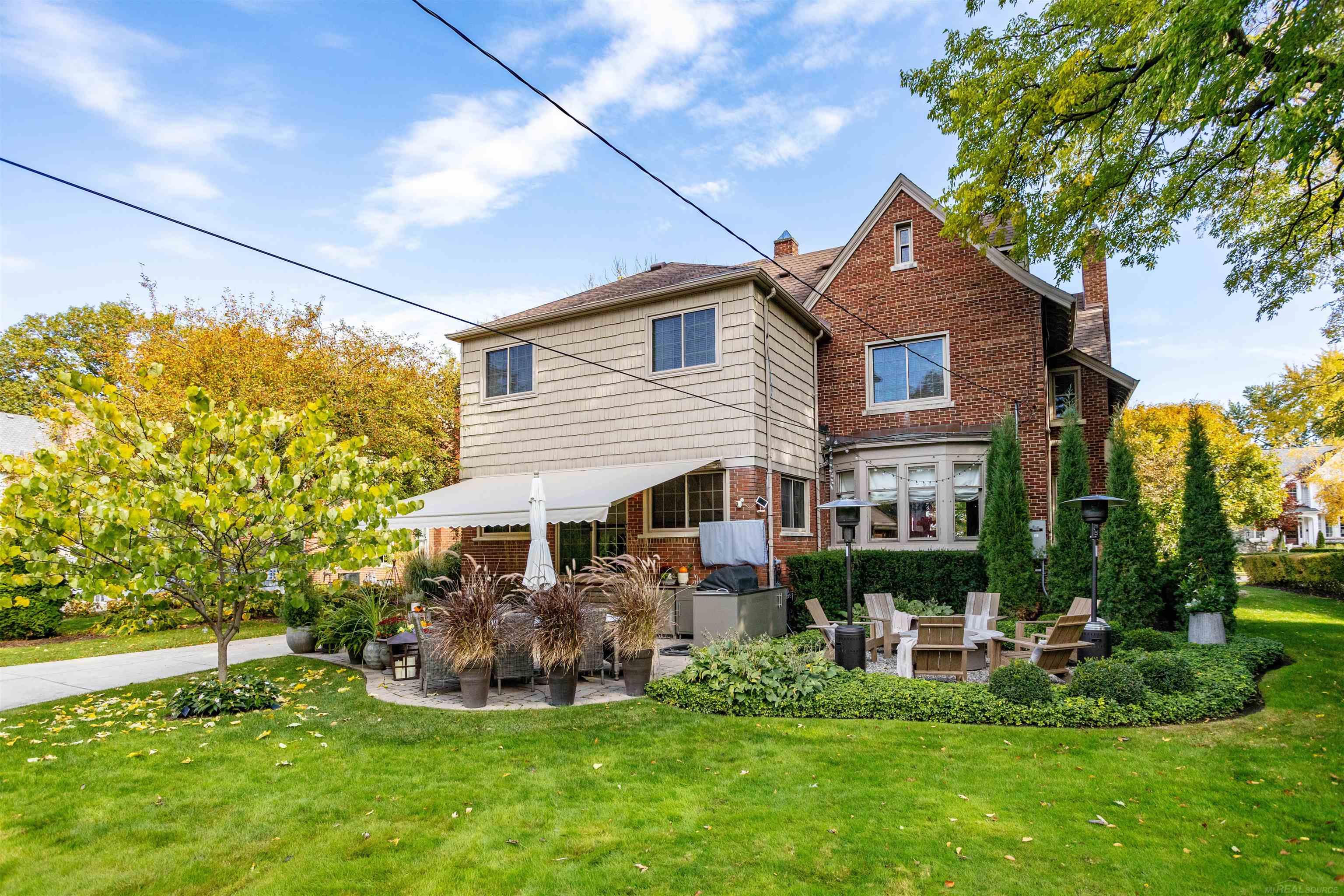 1011 Kensington Road