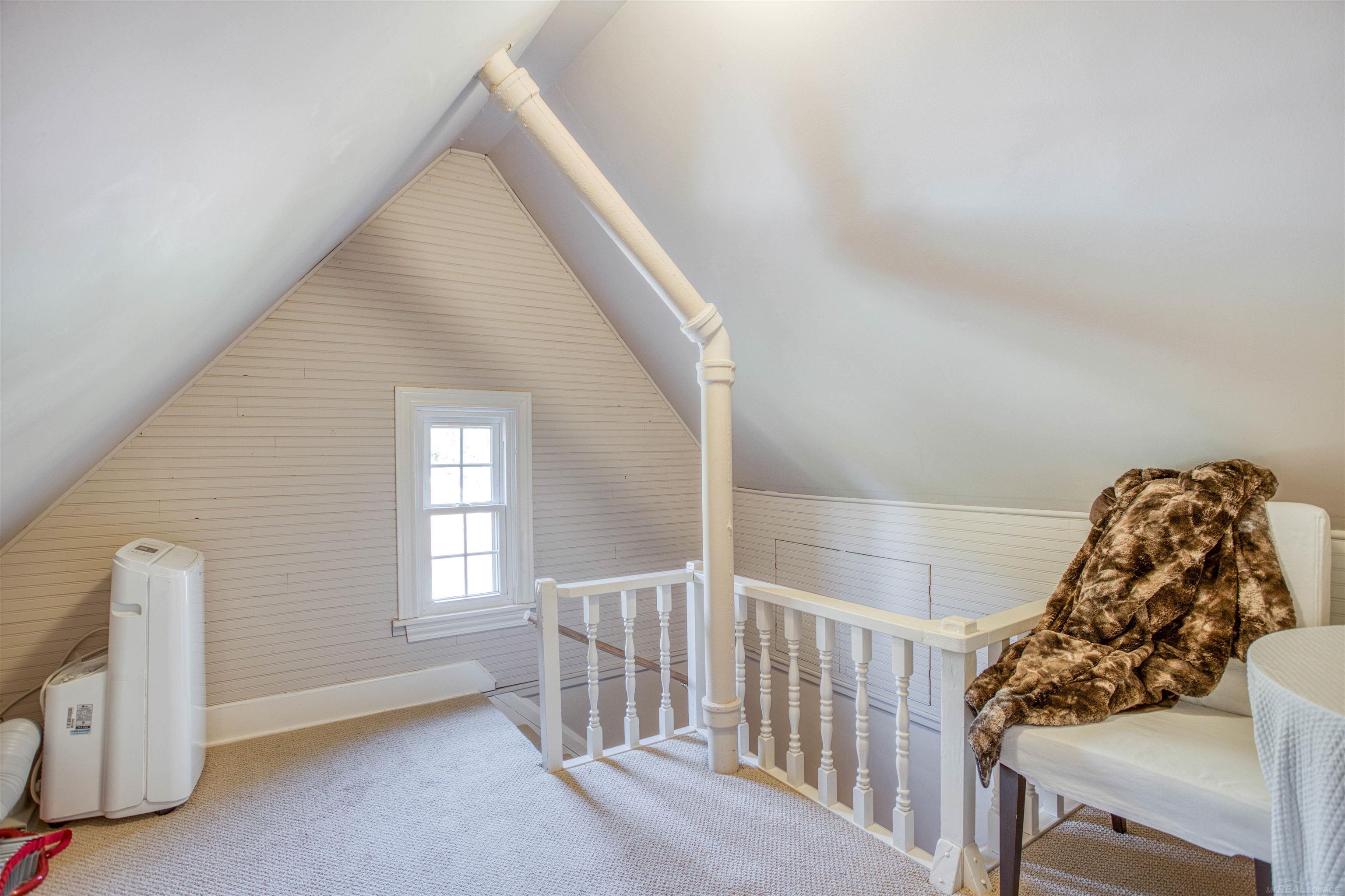 1011 Kensington Road