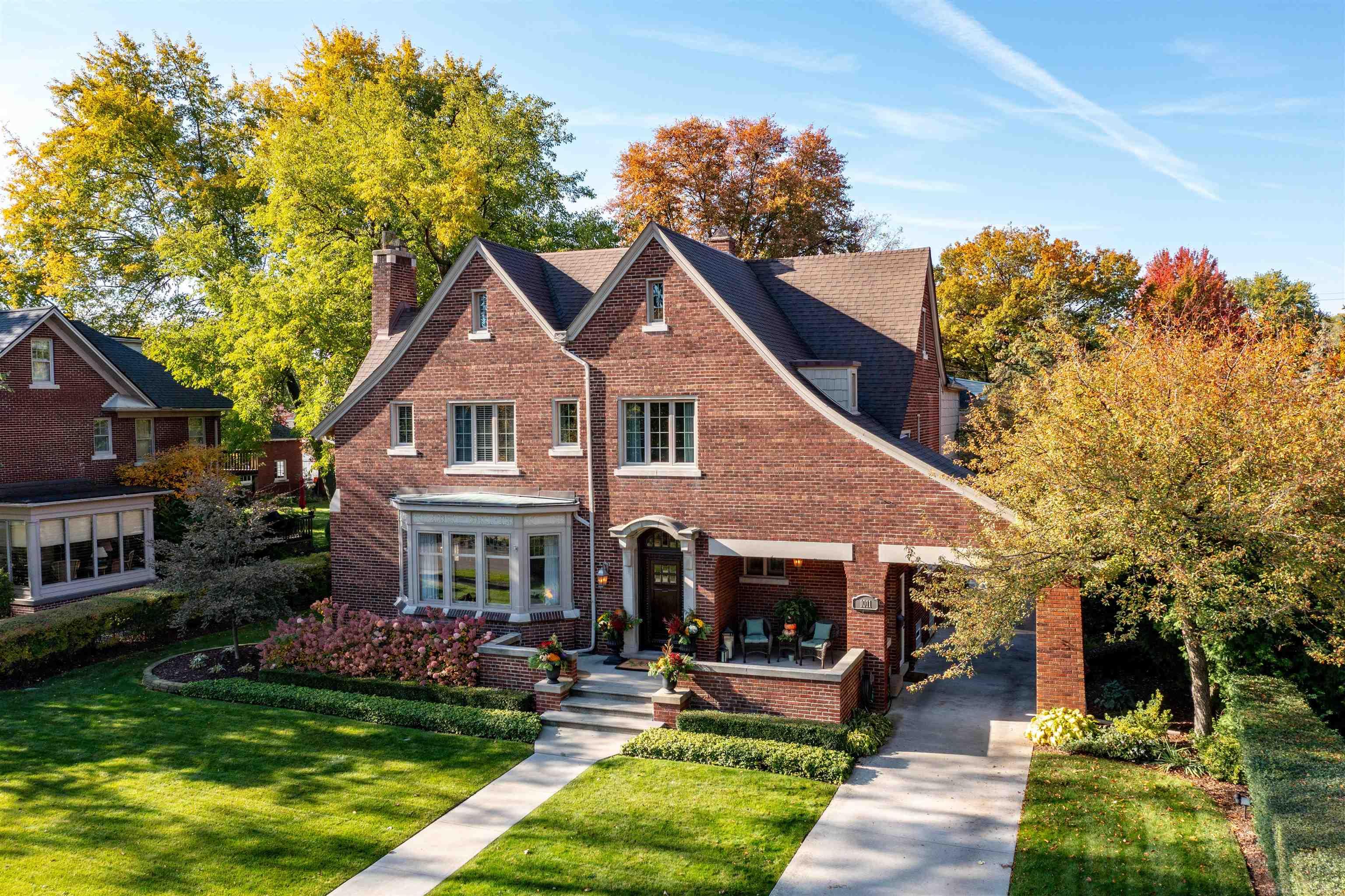 1011 Kensington Road