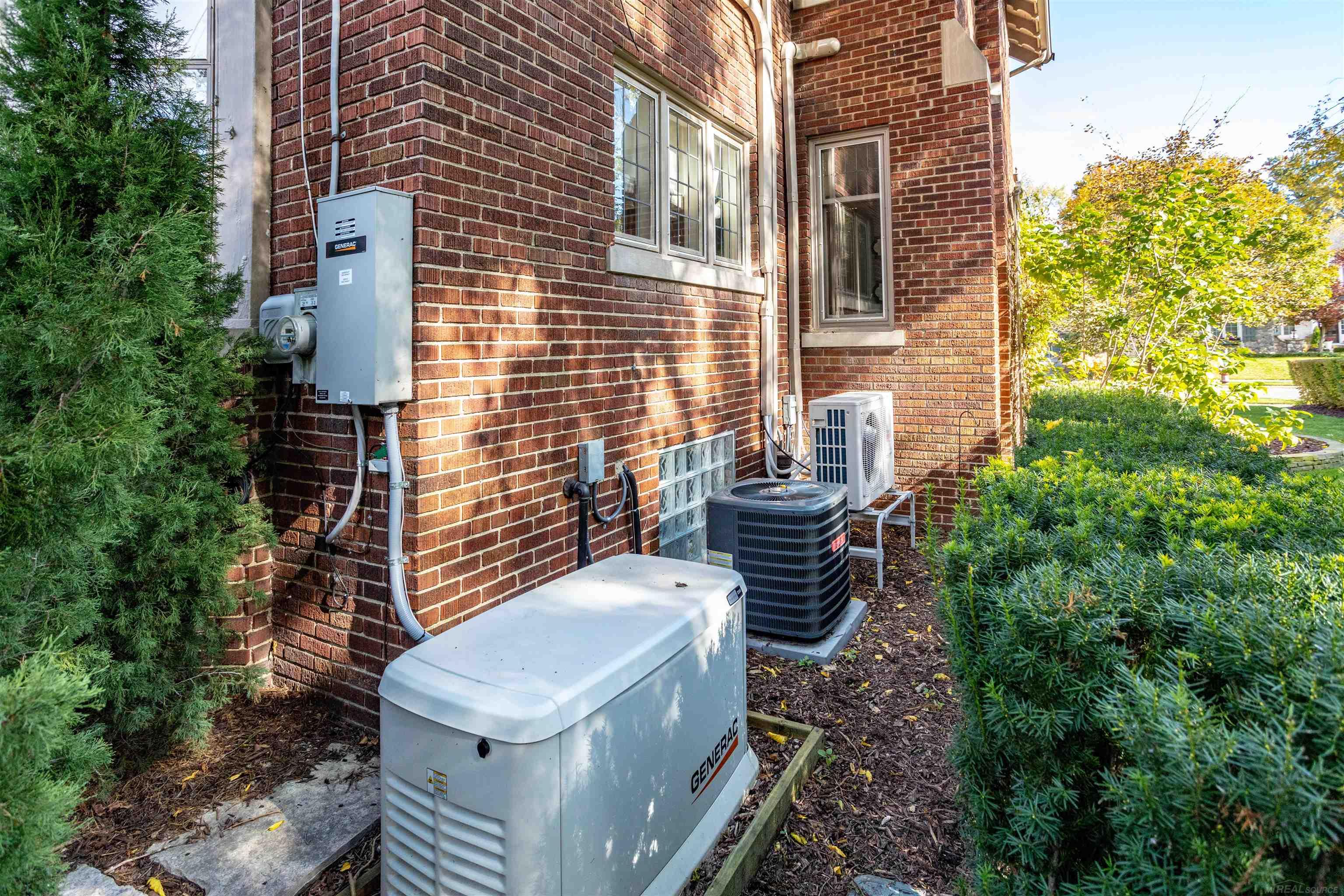 1011 Kensington Road