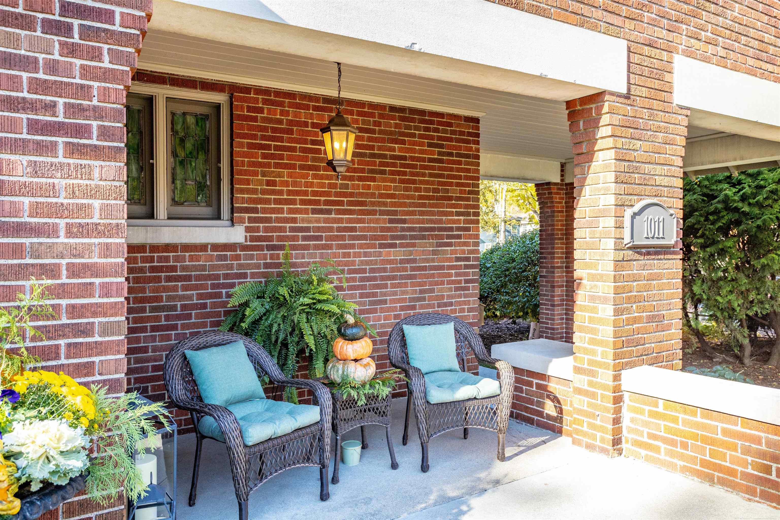 1011 Kensington Road