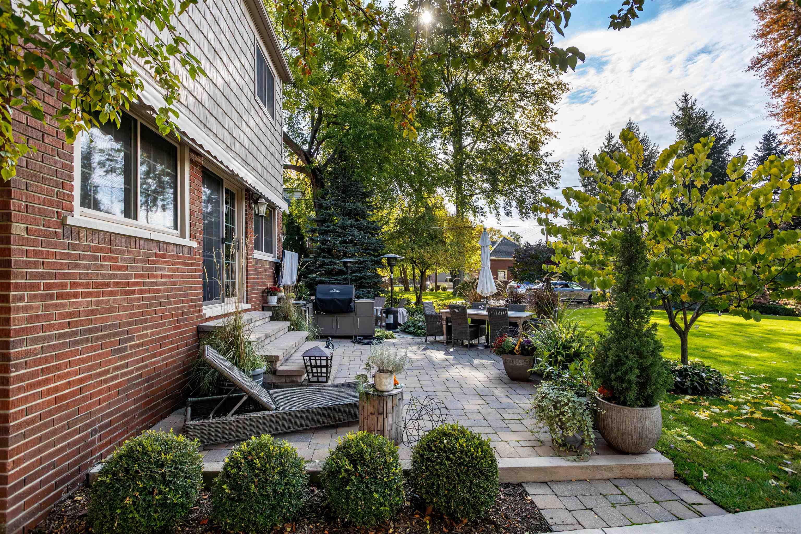 1011 Kensington Road