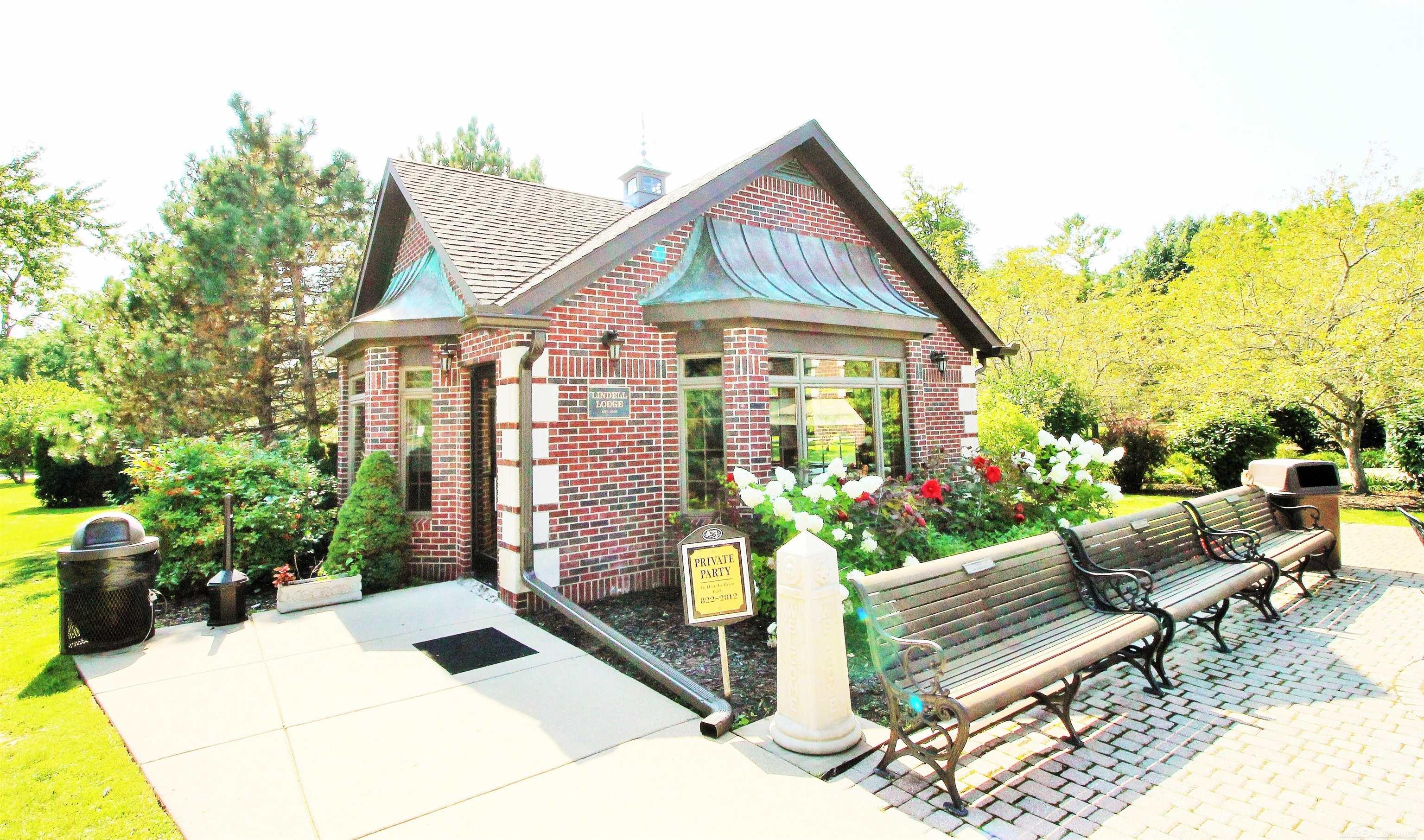 1011 Kensington Road