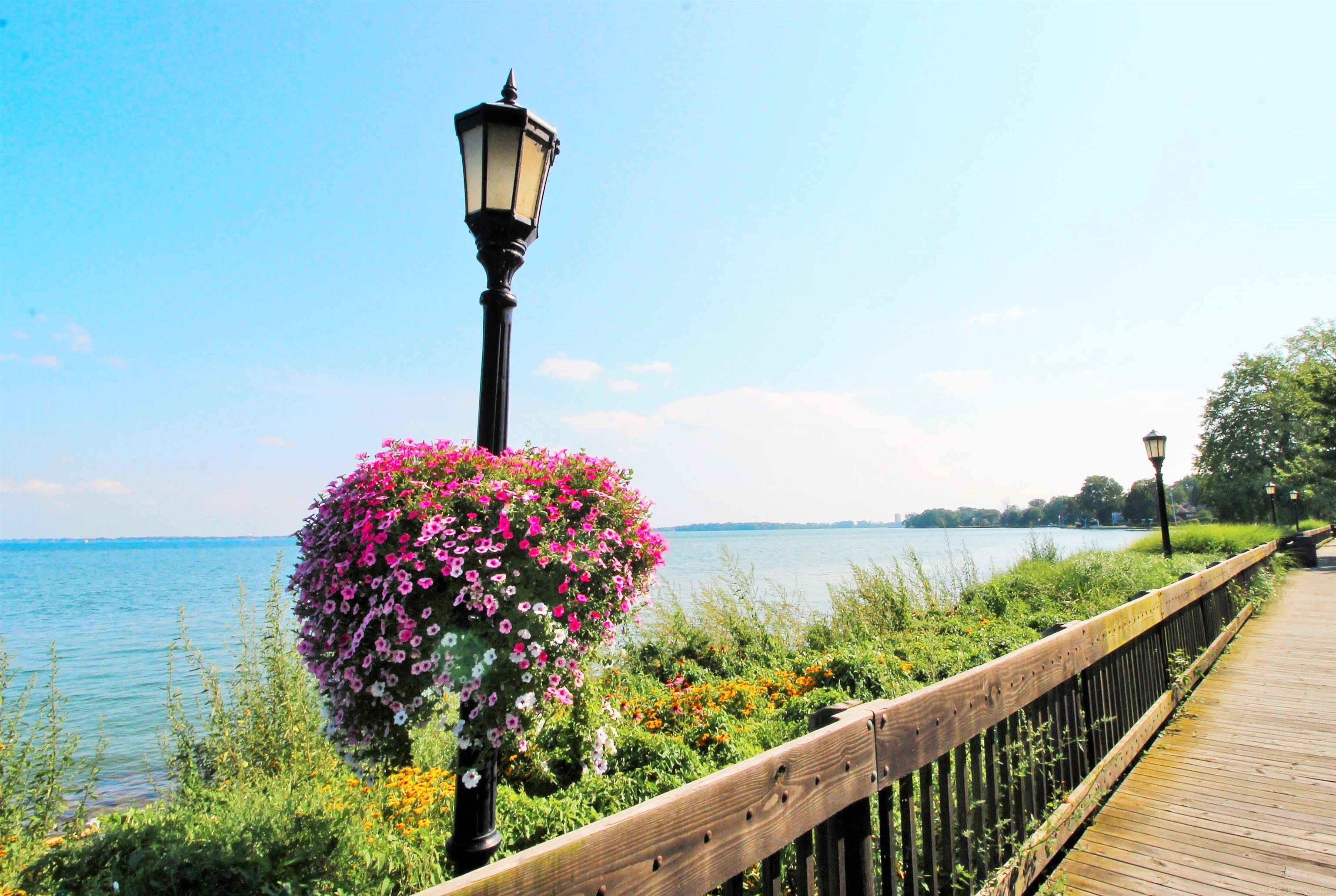 1011 Kensington Road