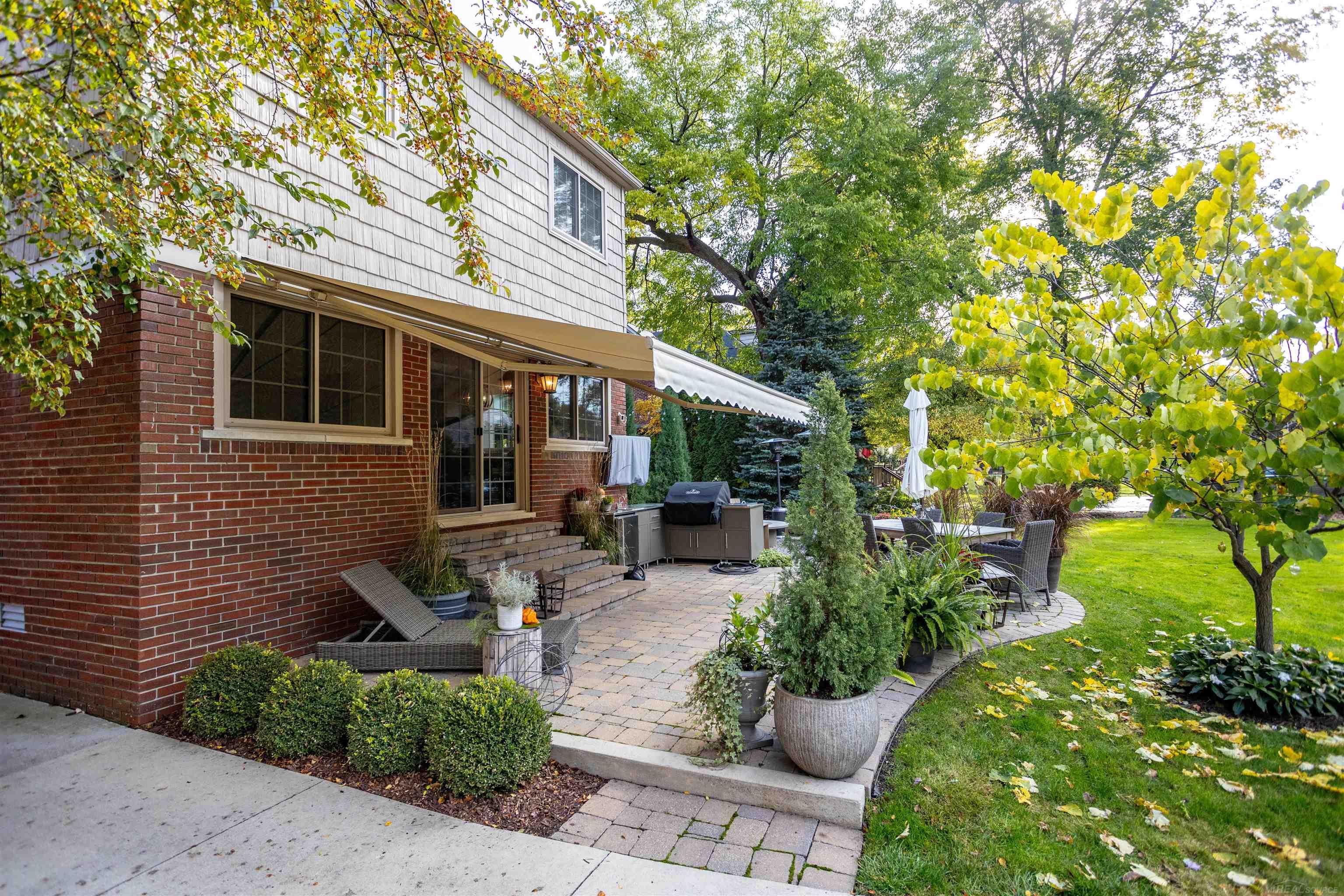 1011 Kensington Road