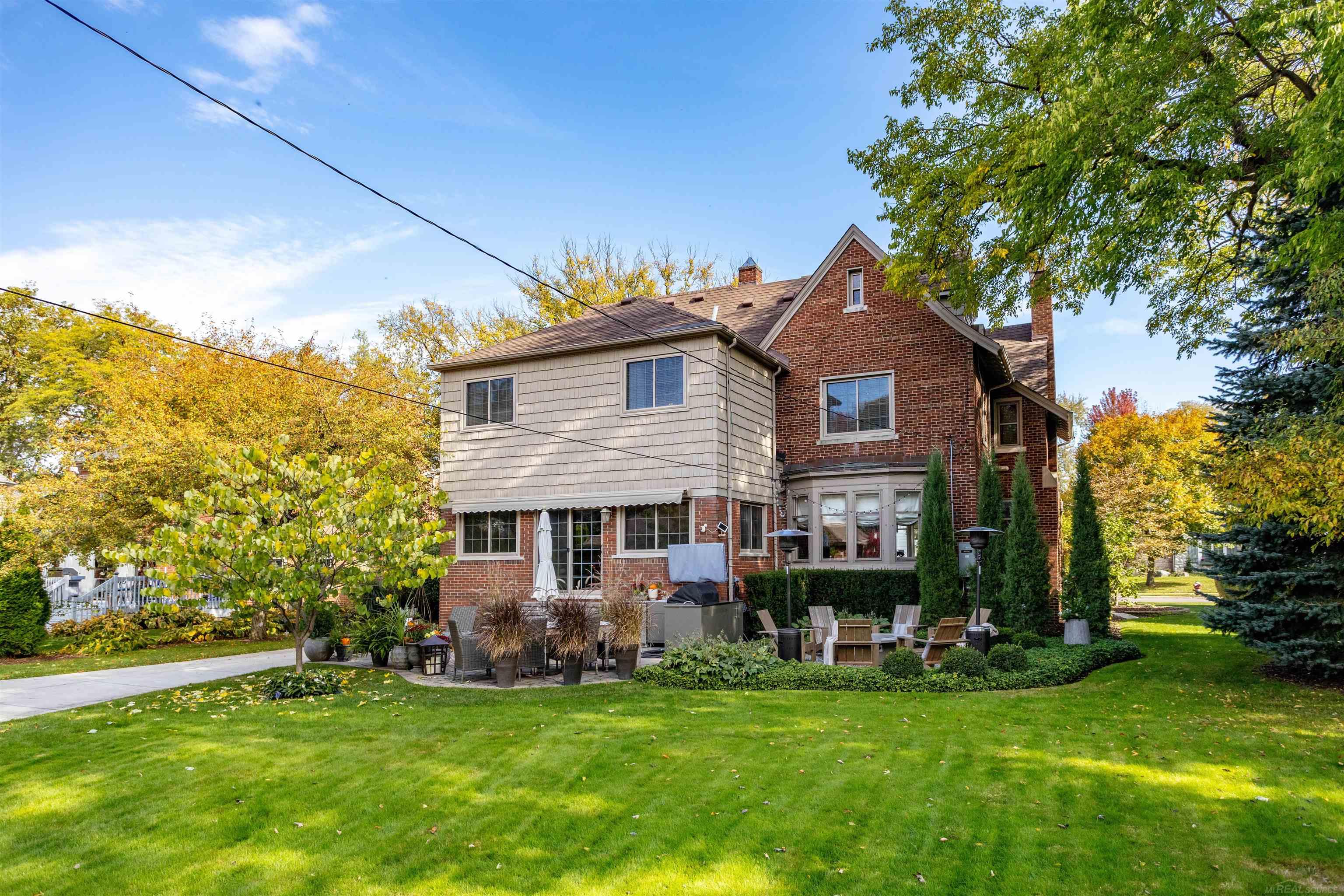 1011 Kensington Road