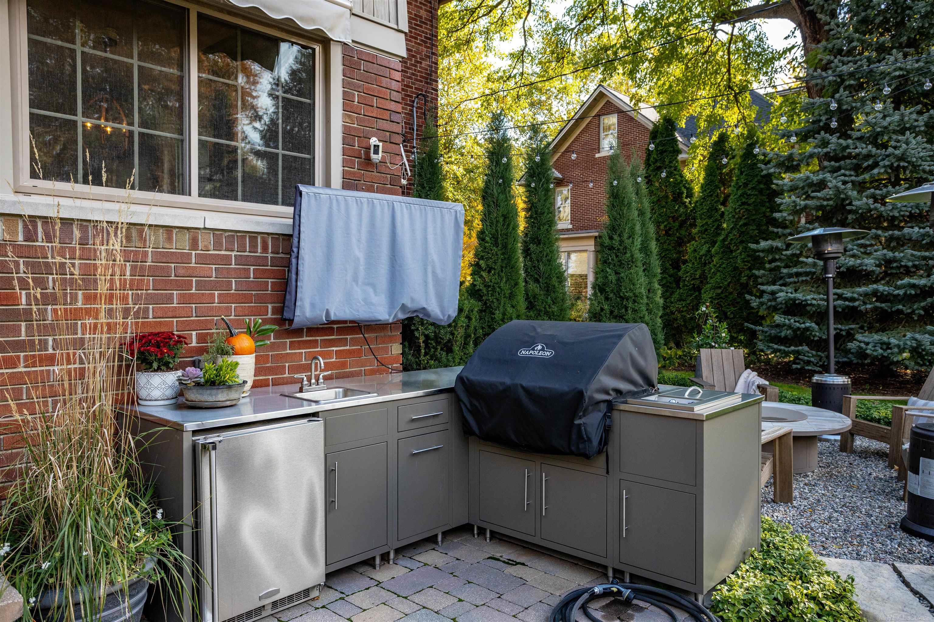 1011 Kensington Road