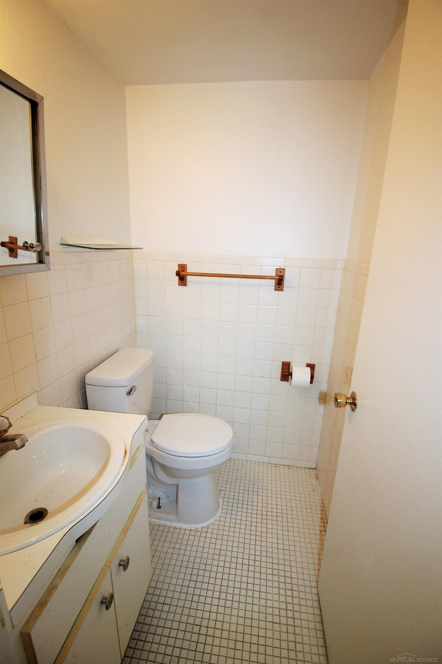 29636 City Center Drive # 4 Unit: #4