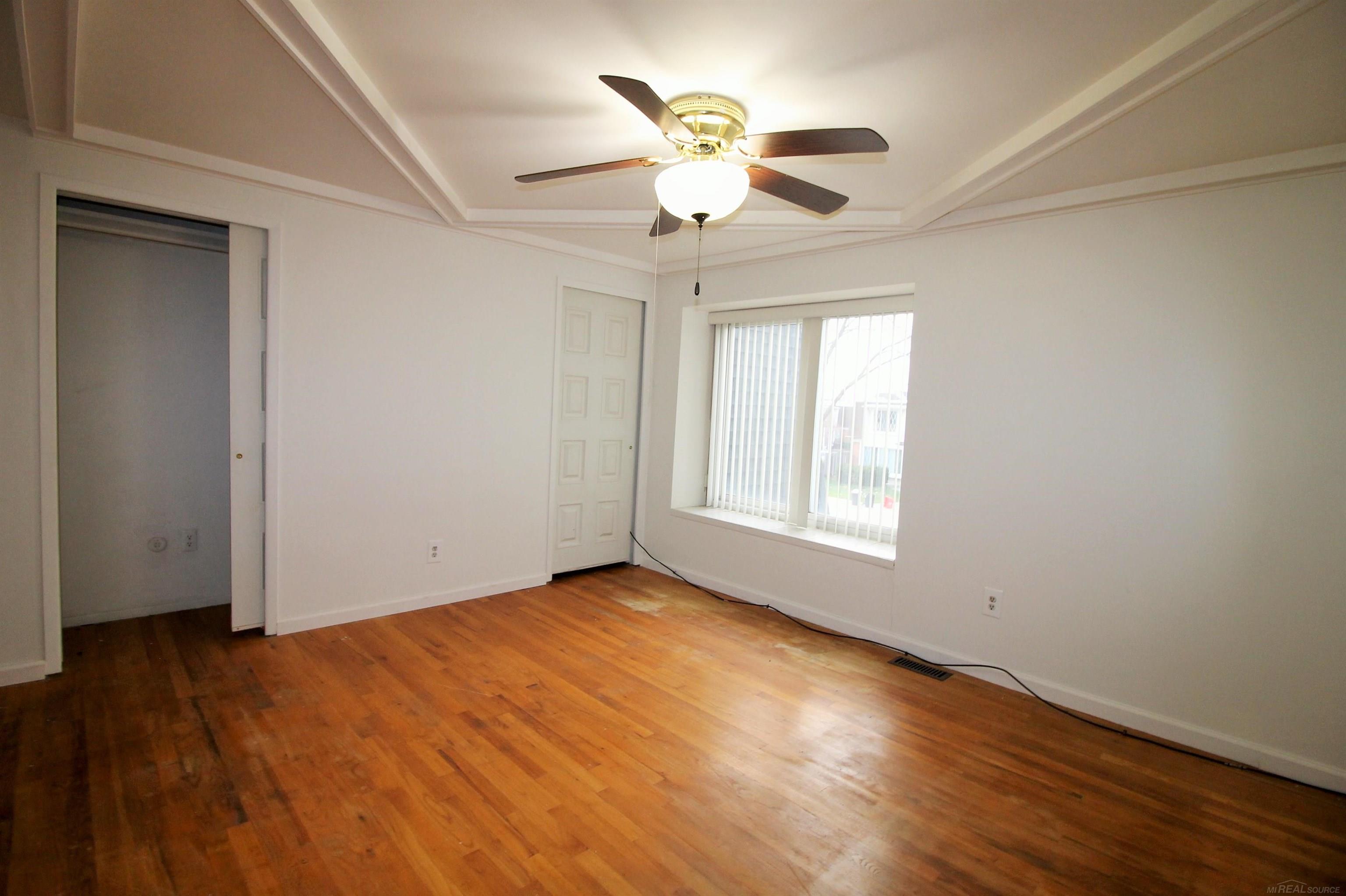 29636 City Center Drive # 4 Unit: #4