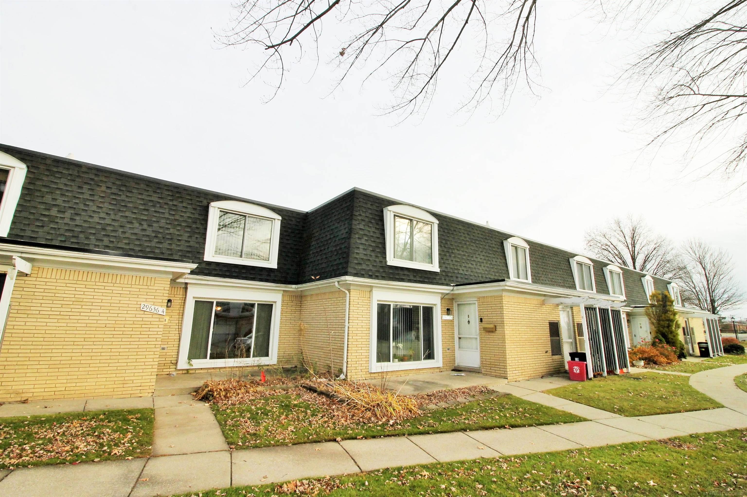 29636 City Center Drive # 4 Unit: #4