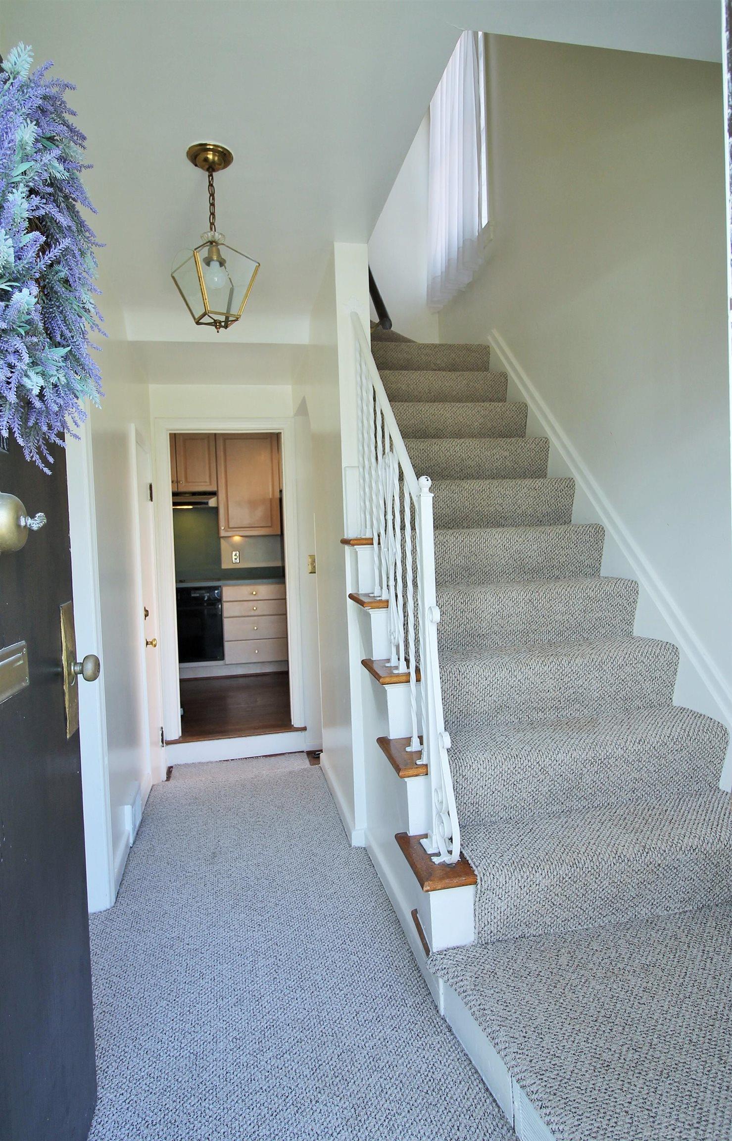 307-309 Rivard Boulevard