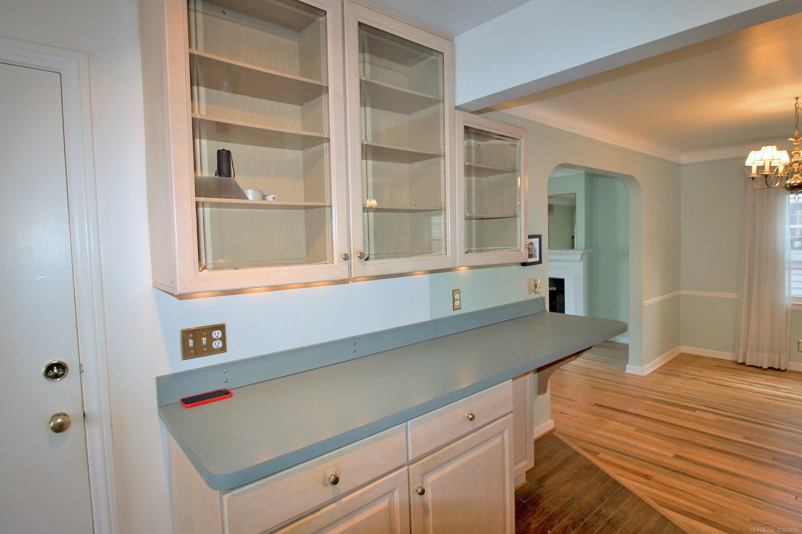 307-309 Rivard Boulevard