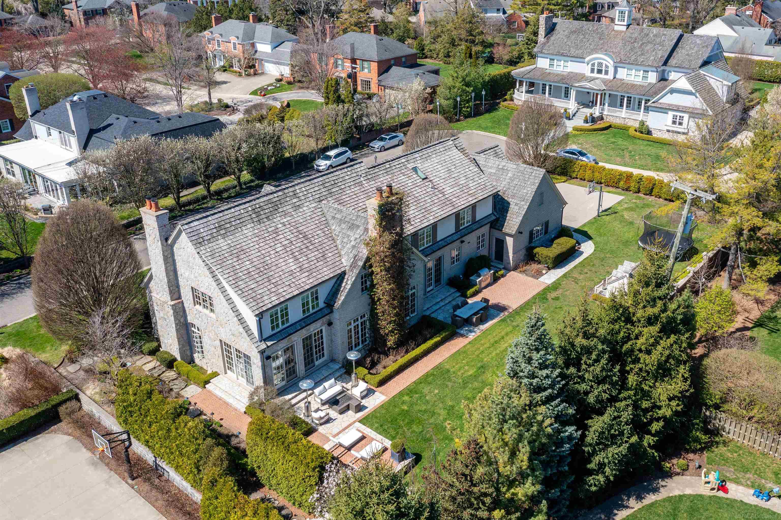 2 Cherry Hurst Lane Lane