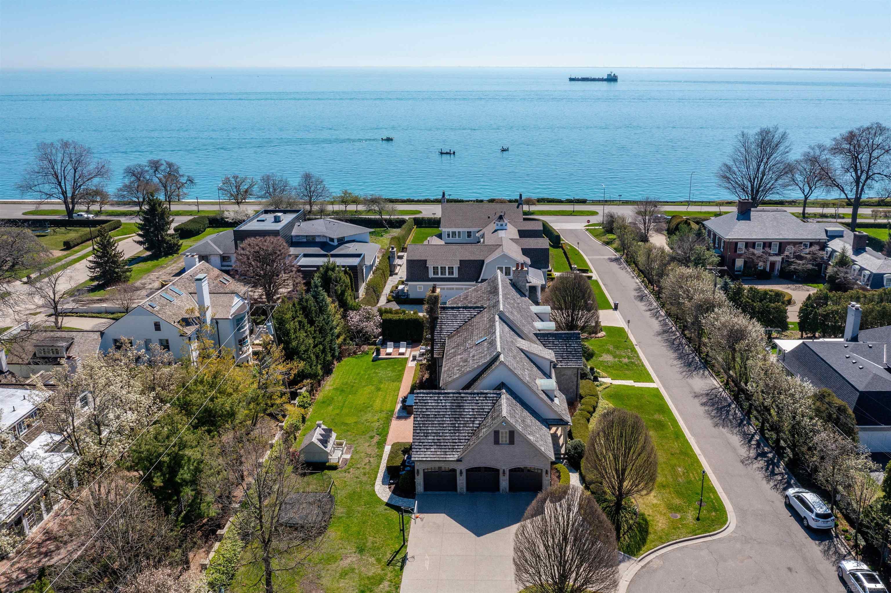 2 Cherry Hurst Lane Lane