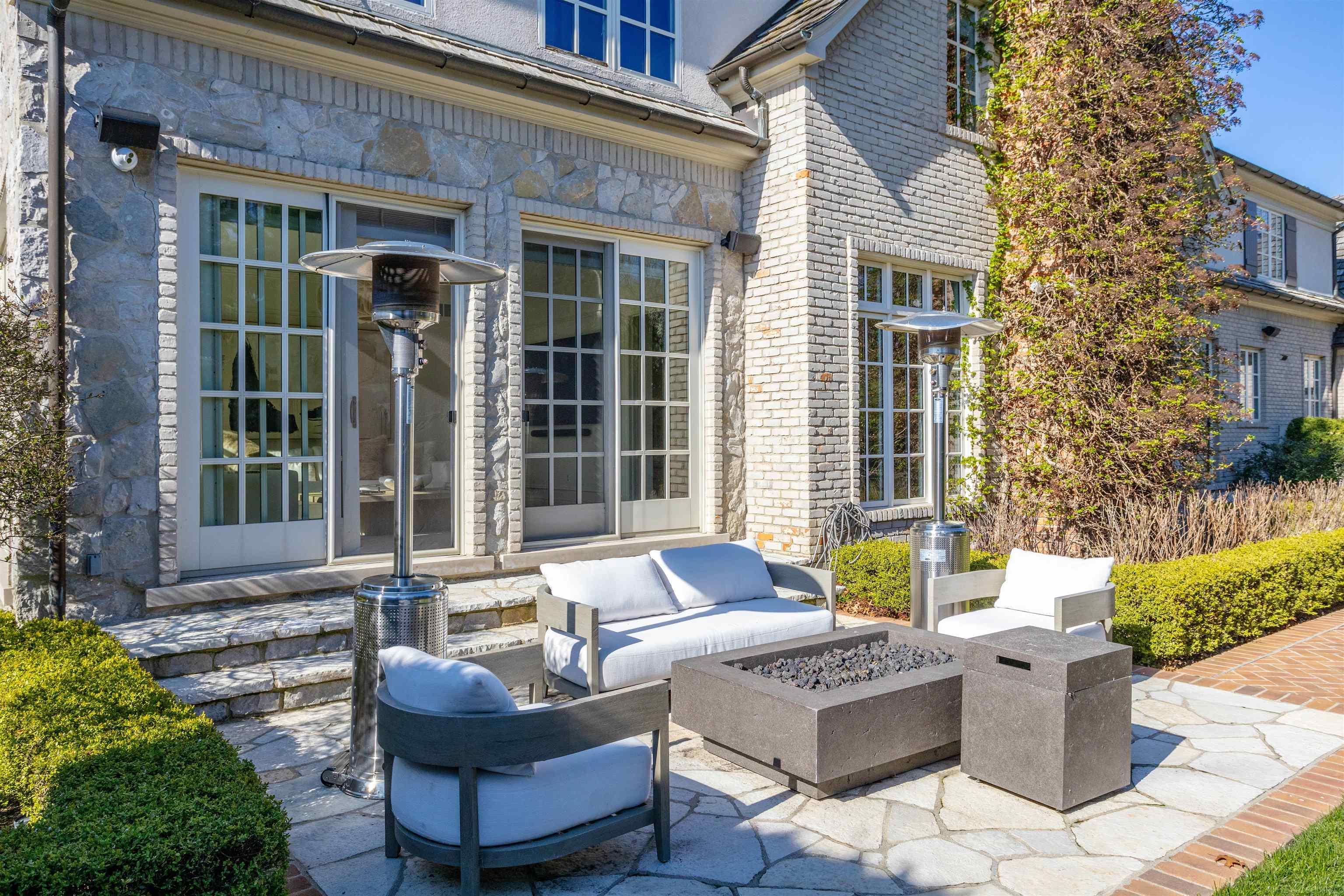 2 Cherry Hurst Lane Lane