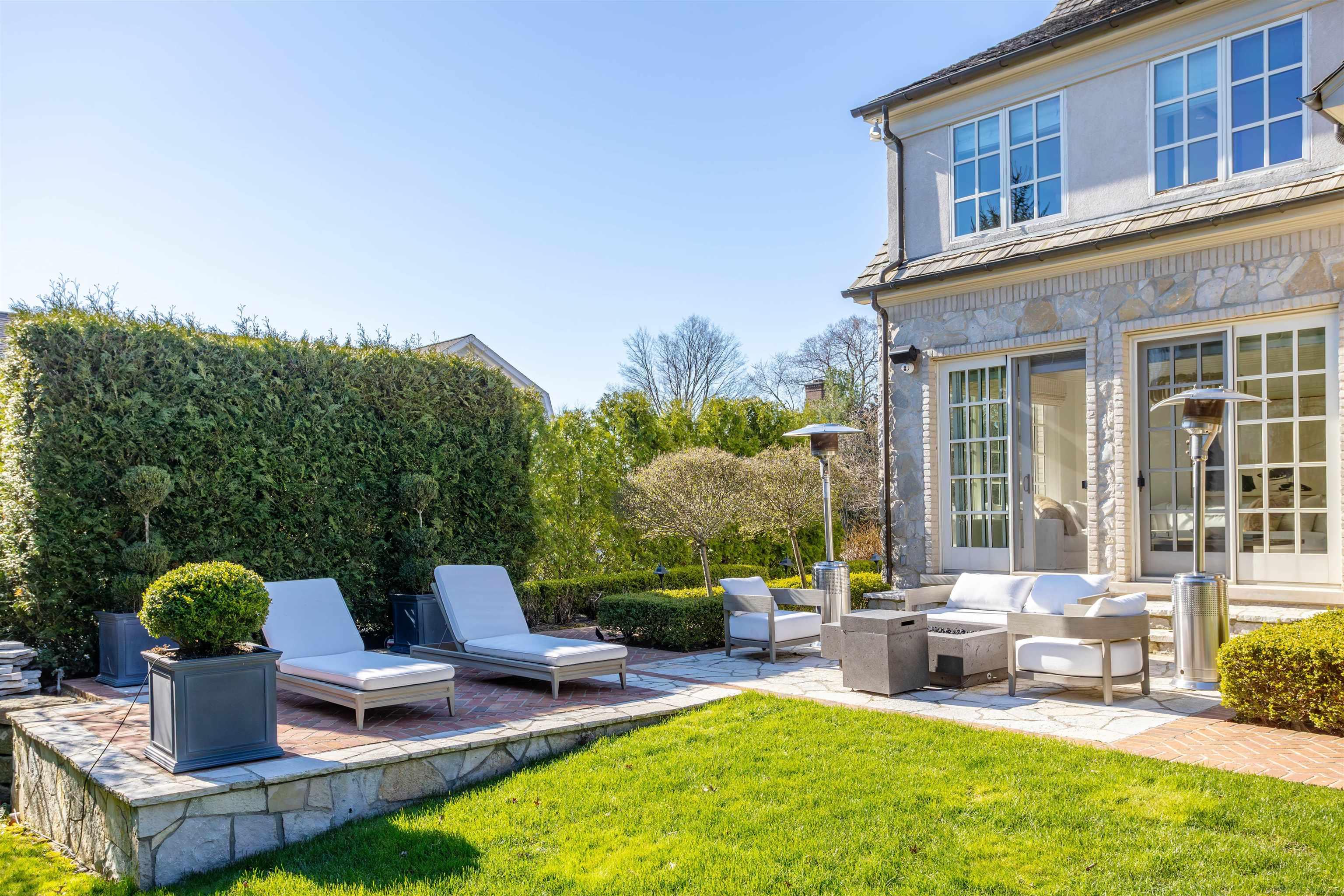 2 Cherry Hurst Lane Lane