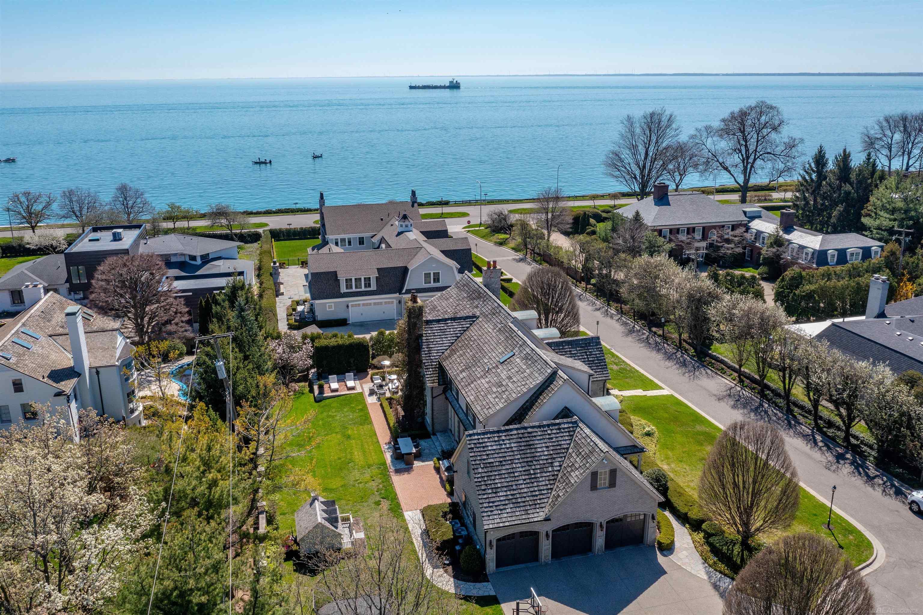 2 Cherry Hurst Lane Lane