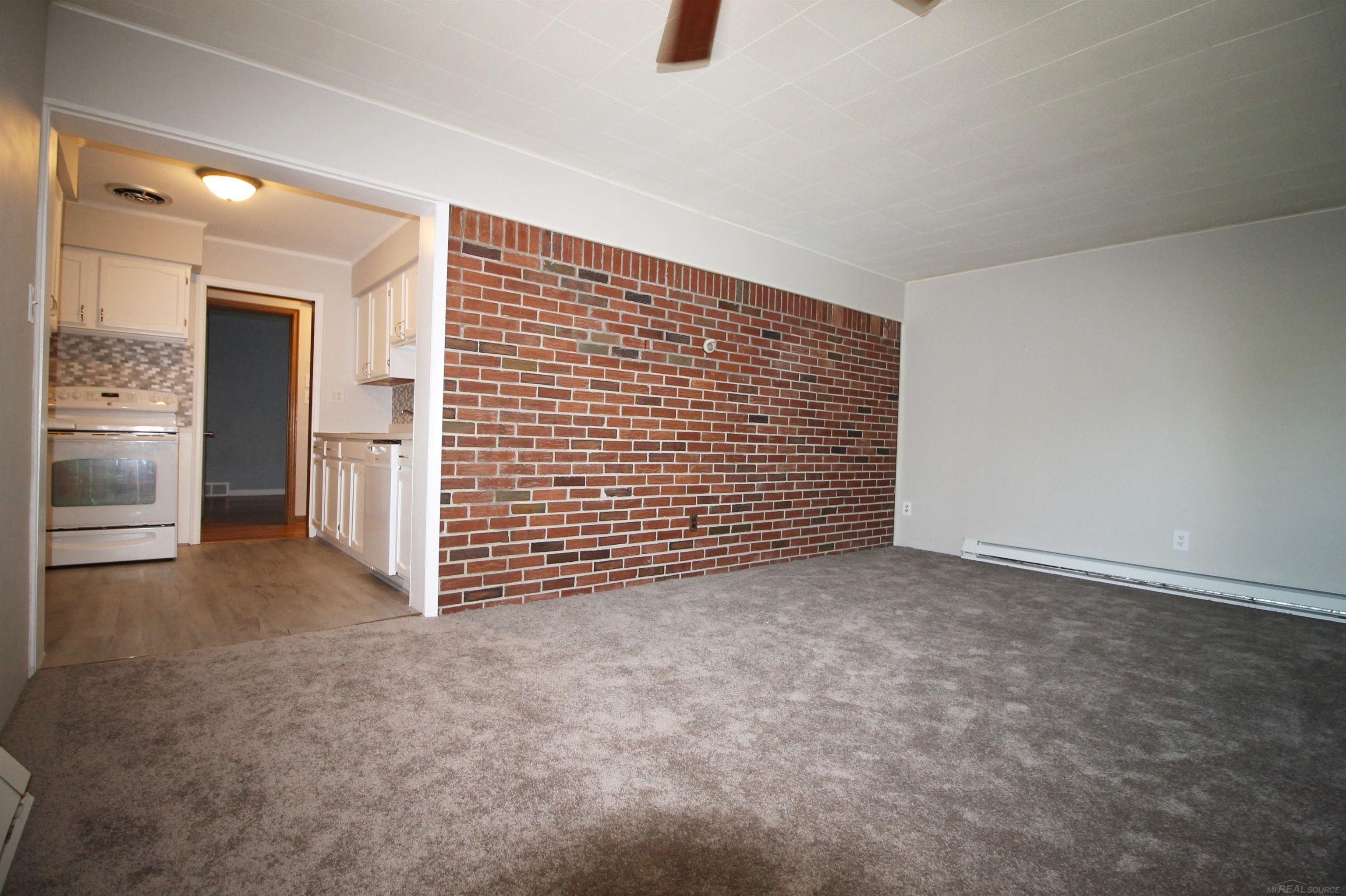 21327 Prestwick Avenue