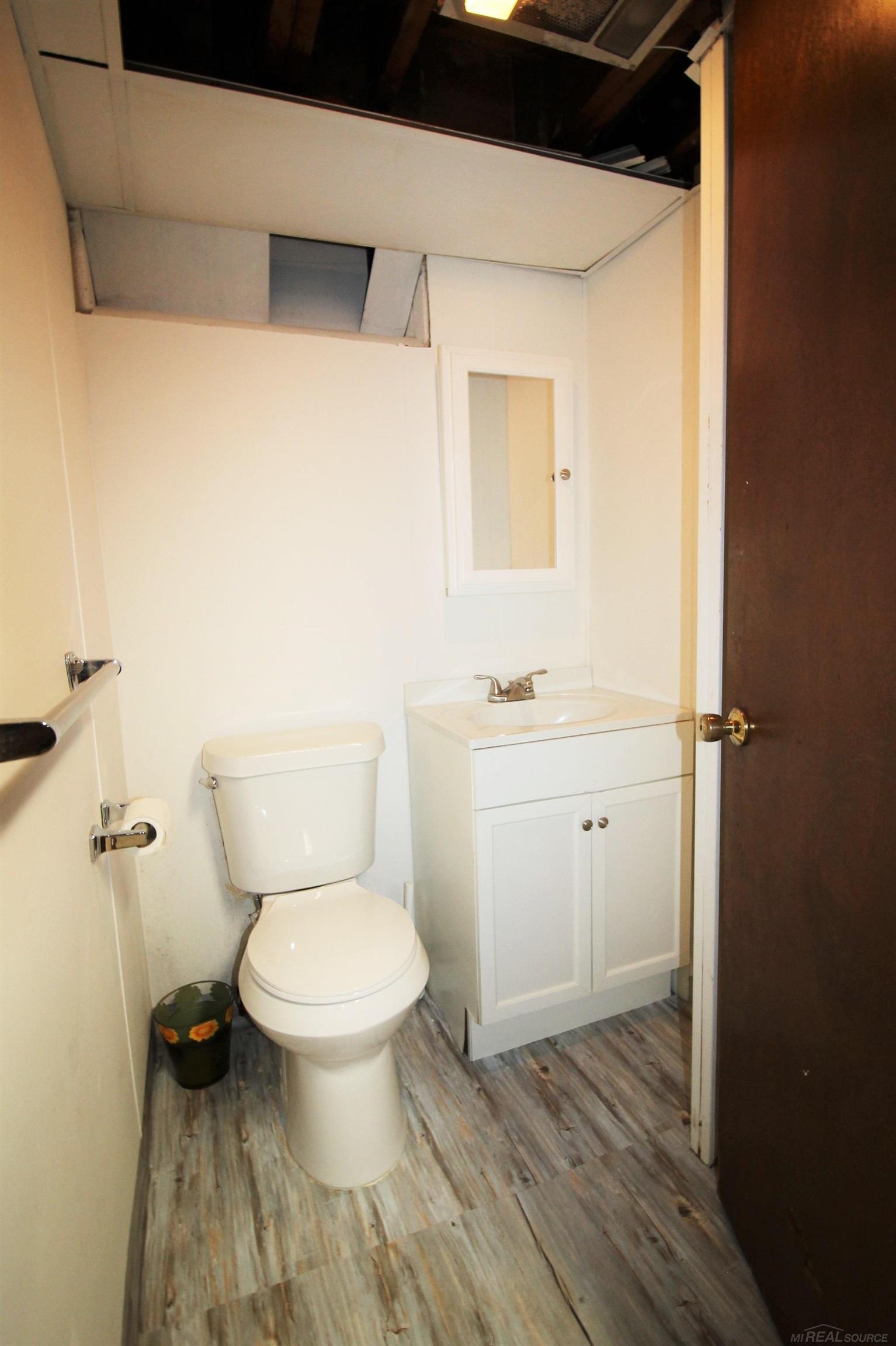 21327 Prestwick Avenue