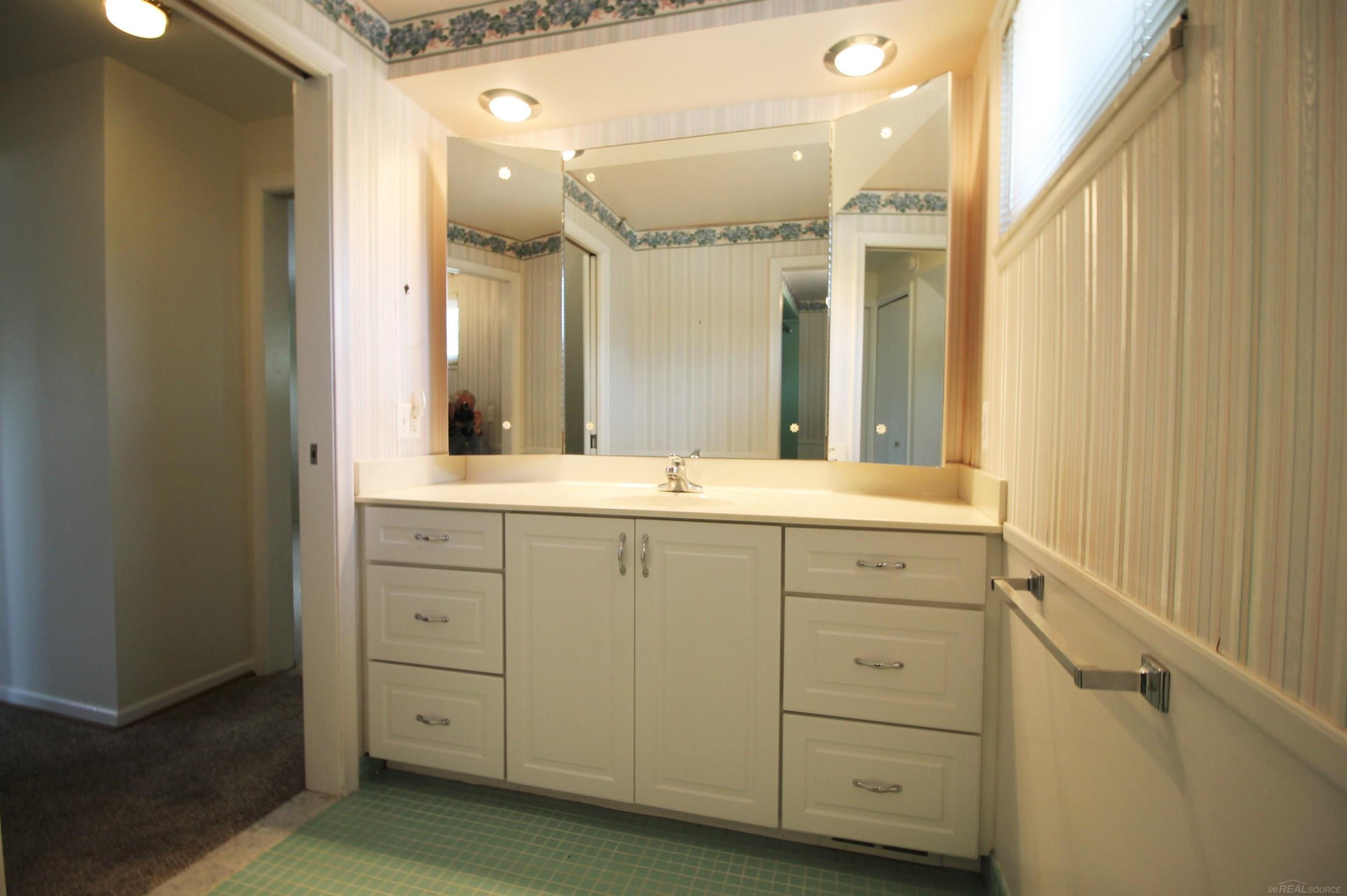 20070 Ghesquiere Court