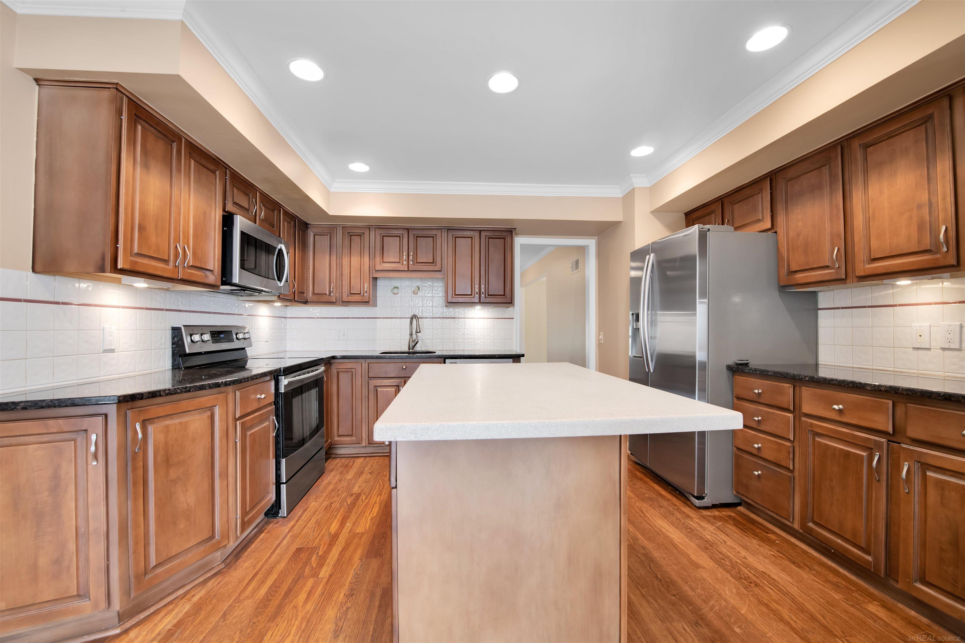 20070 Ghesquiere Court