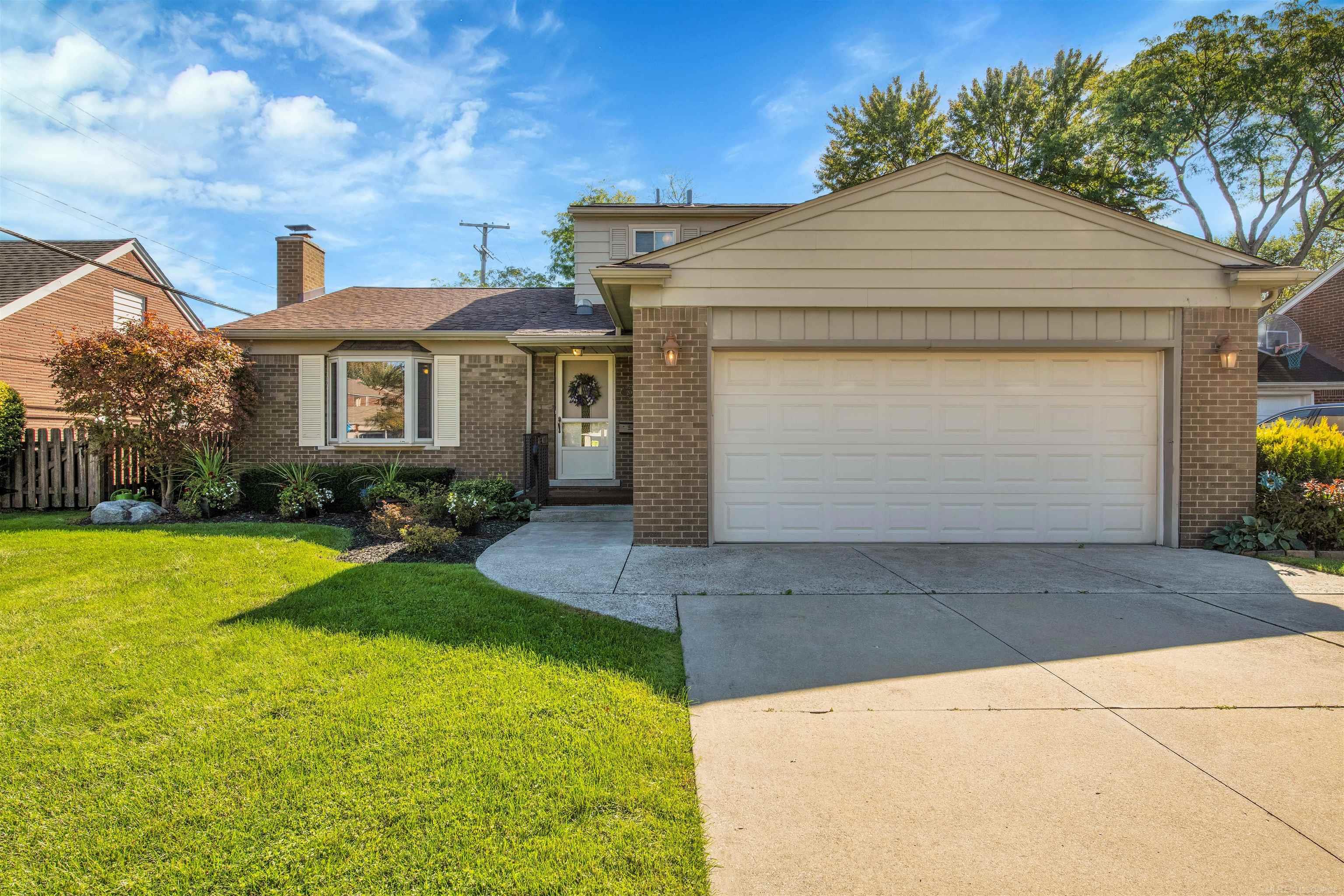 20070 Ghesquiere Court