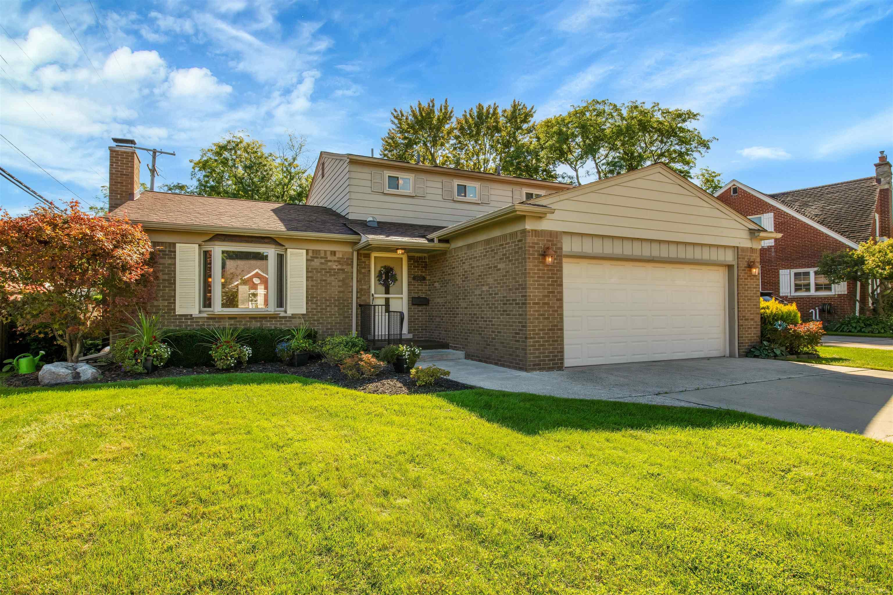 20070 Ghesquiere Court