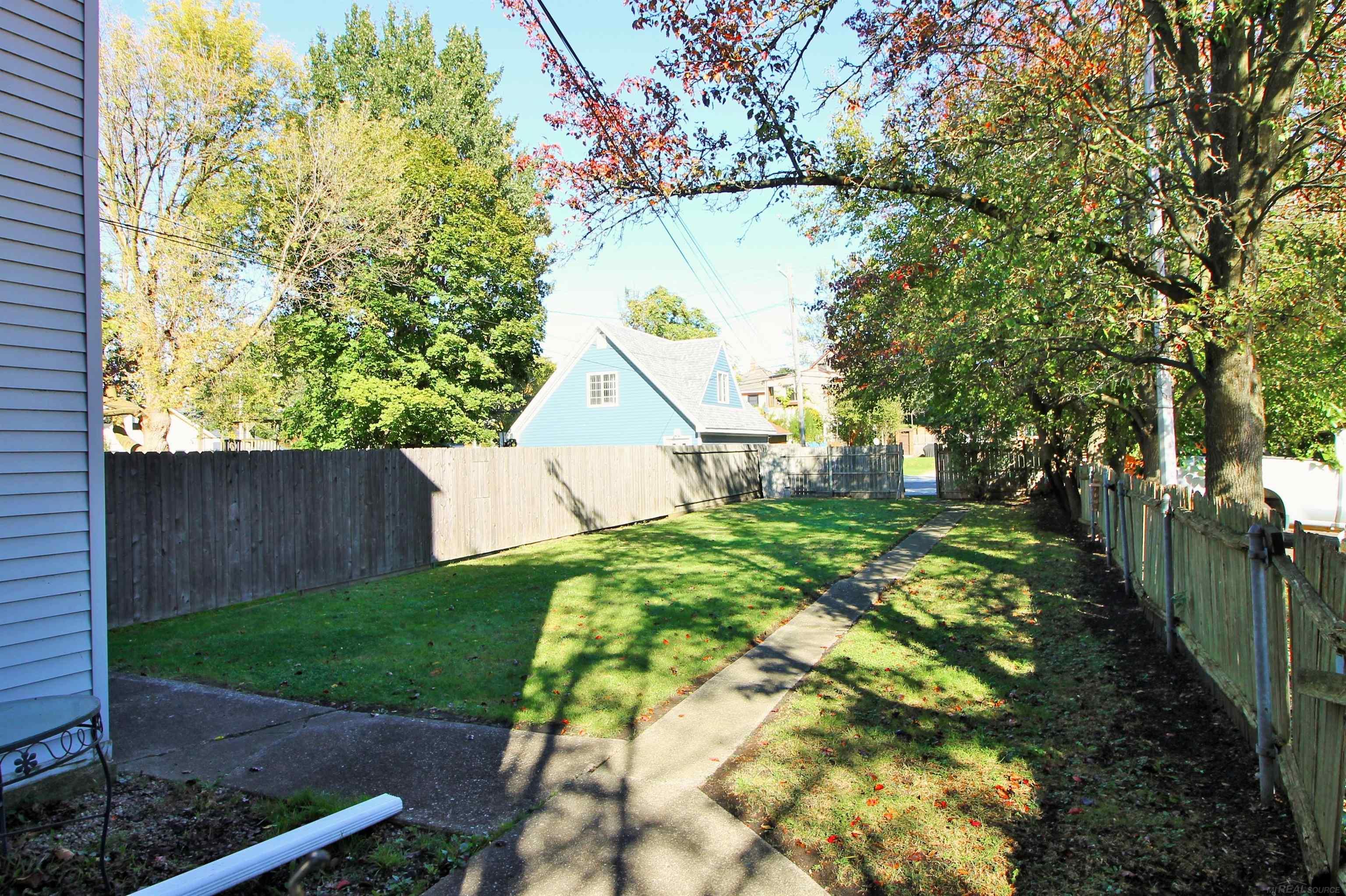 1016 - 1018 Maryland Avenue