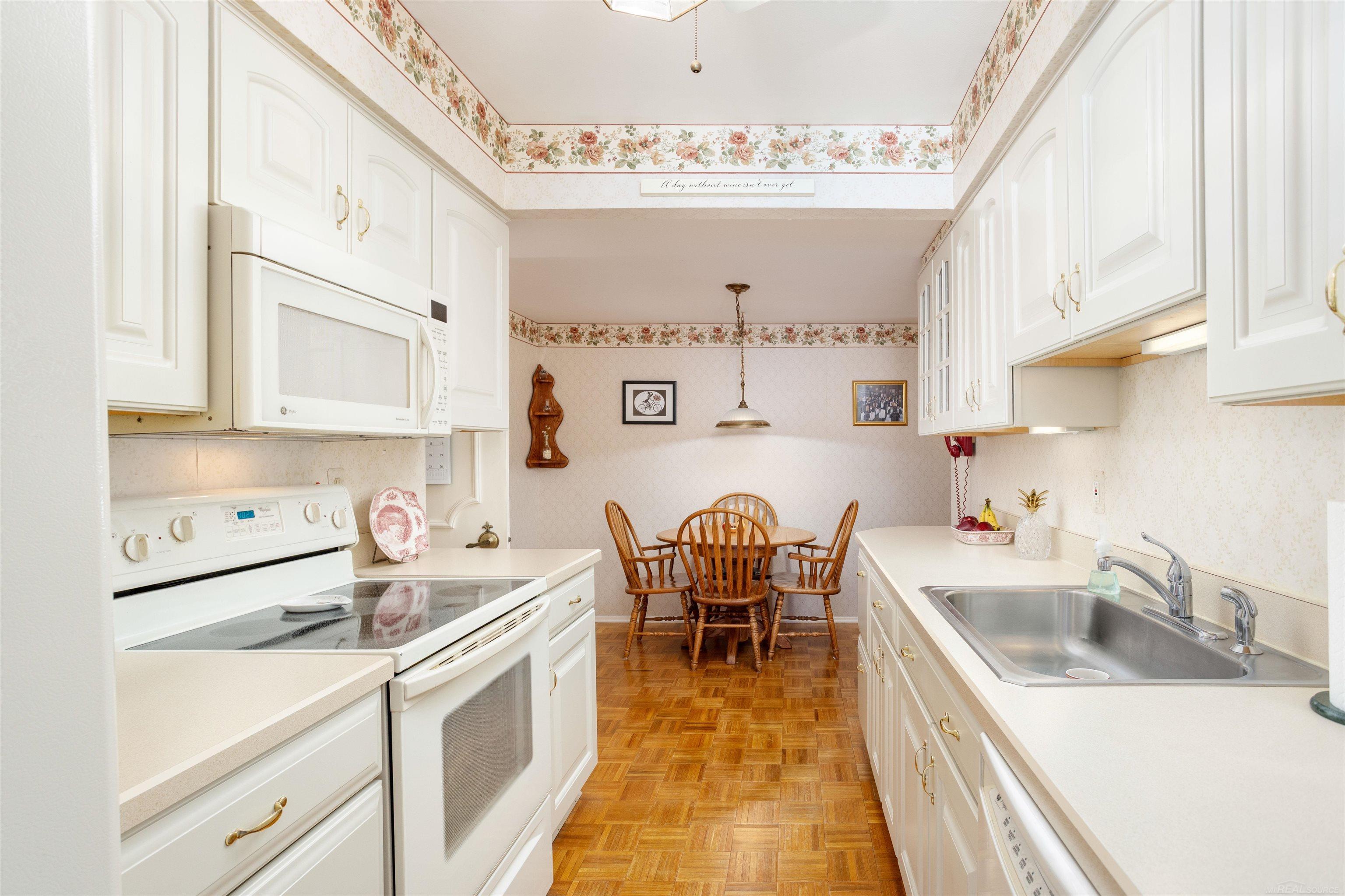 1993 Shorepointe Lane